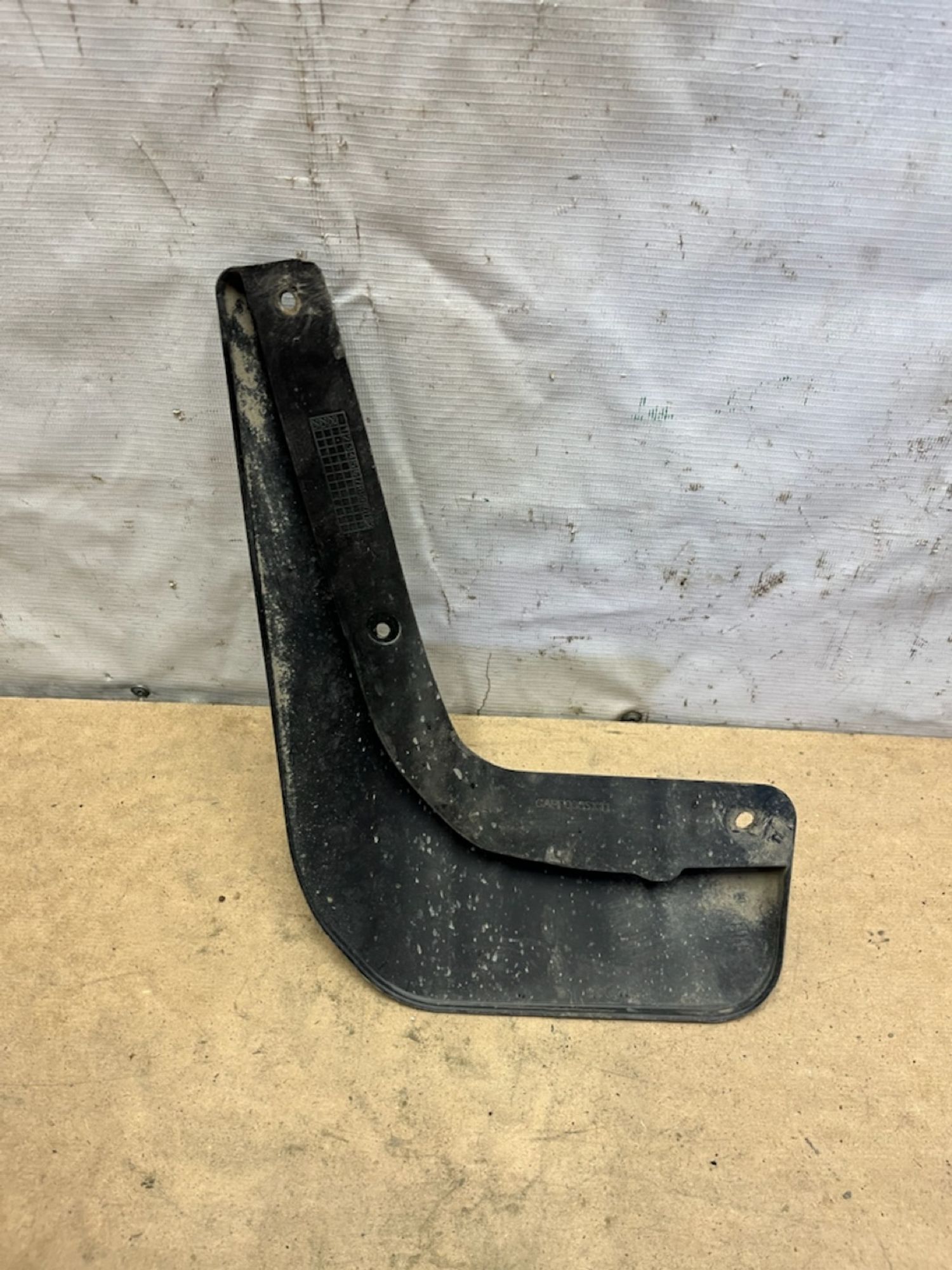 https://gcs.partsauto.market/rn-stockpro.appspot.com/thmbs/userImages/74b999aff9da8d5a09f9ff26dc196135/part/3fab5217-380e-4dc3-bebe-f714c8482a83_1747378856131.jpg