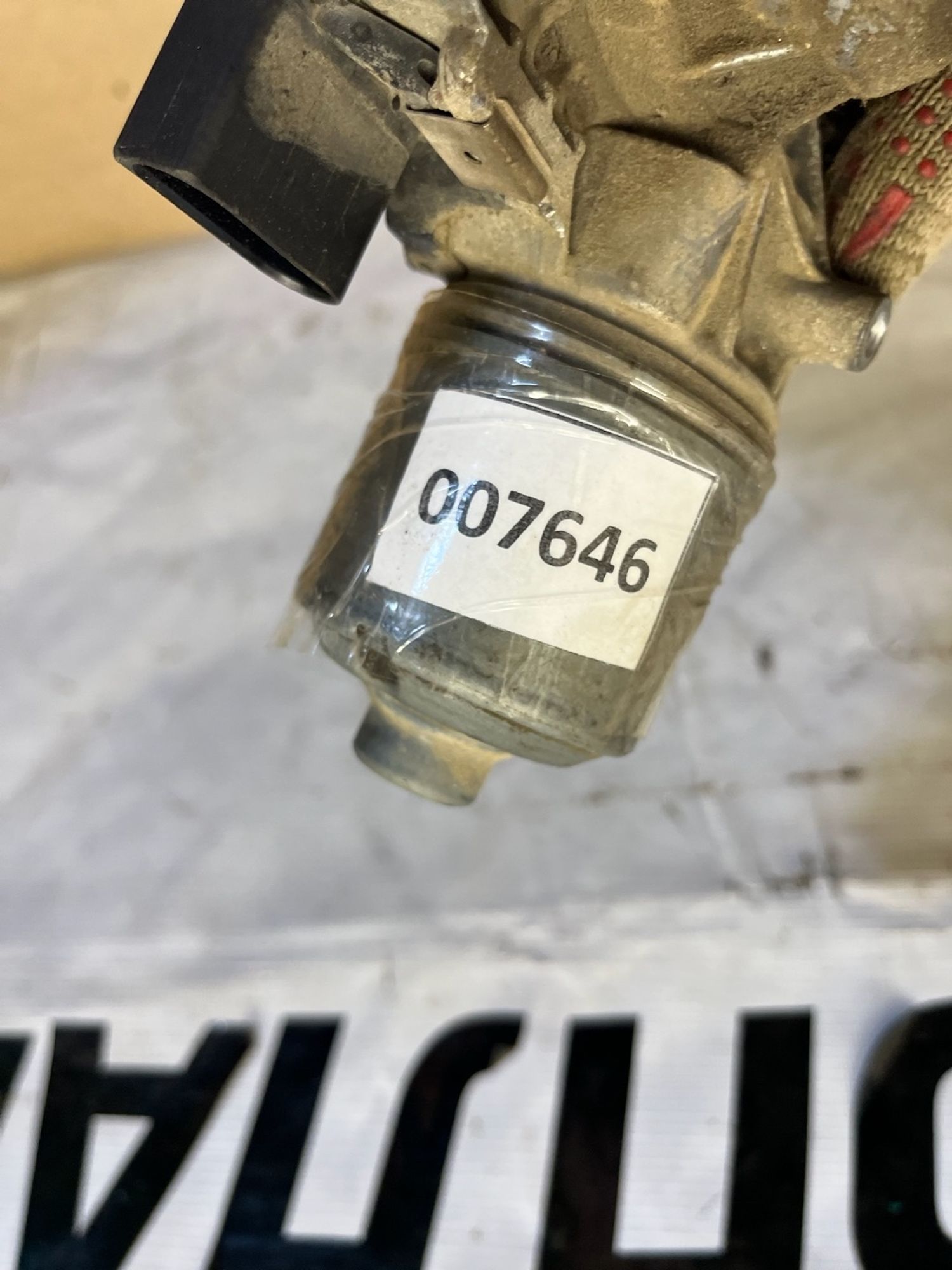 https://gcs.partsauto.market/rn-stockpro.appspot.com/thmbs/userImages/74b999aff9da8d5a09f9ff26dc196135/part/405888a7-314b-4dbb-8e45-1240daf45892_1750406643980.jpg