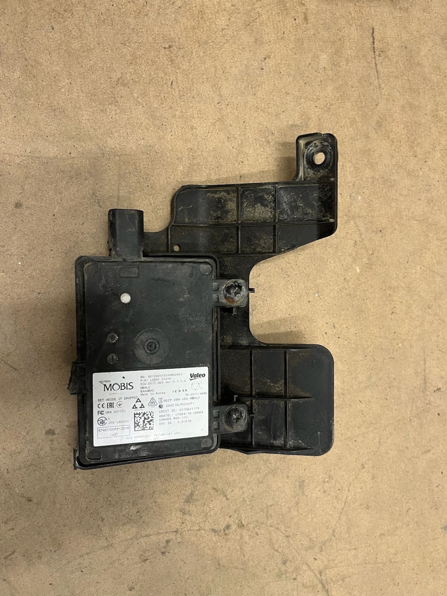 https://gcs.partsauto.market/rn-stockpro.appspot.com/thmbs/userImages/74b999aff9da8d5a09f9ff26dc196135/part/422adbe7-ef4f-4ef2-8304-a6be46580ef3_1750401037362.jpg