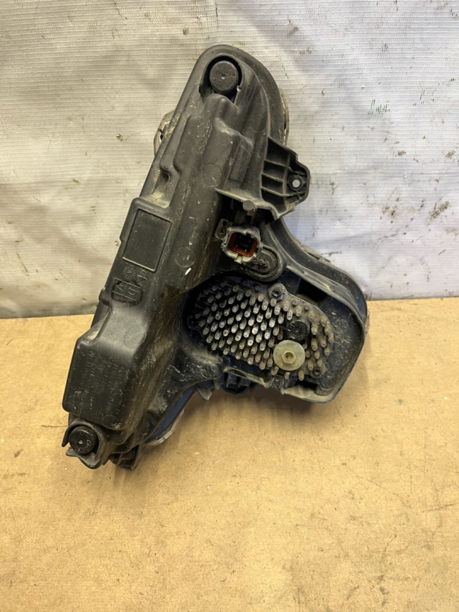 https://gcs.partsauto.market/rn-stockpro.appspot.com/thmbs/userImages/74b999aff9da8d5a09f9ff26dc196135/part/43589389-66fe-463f-9523-a412a2ddd34a_1750066517929.jpg