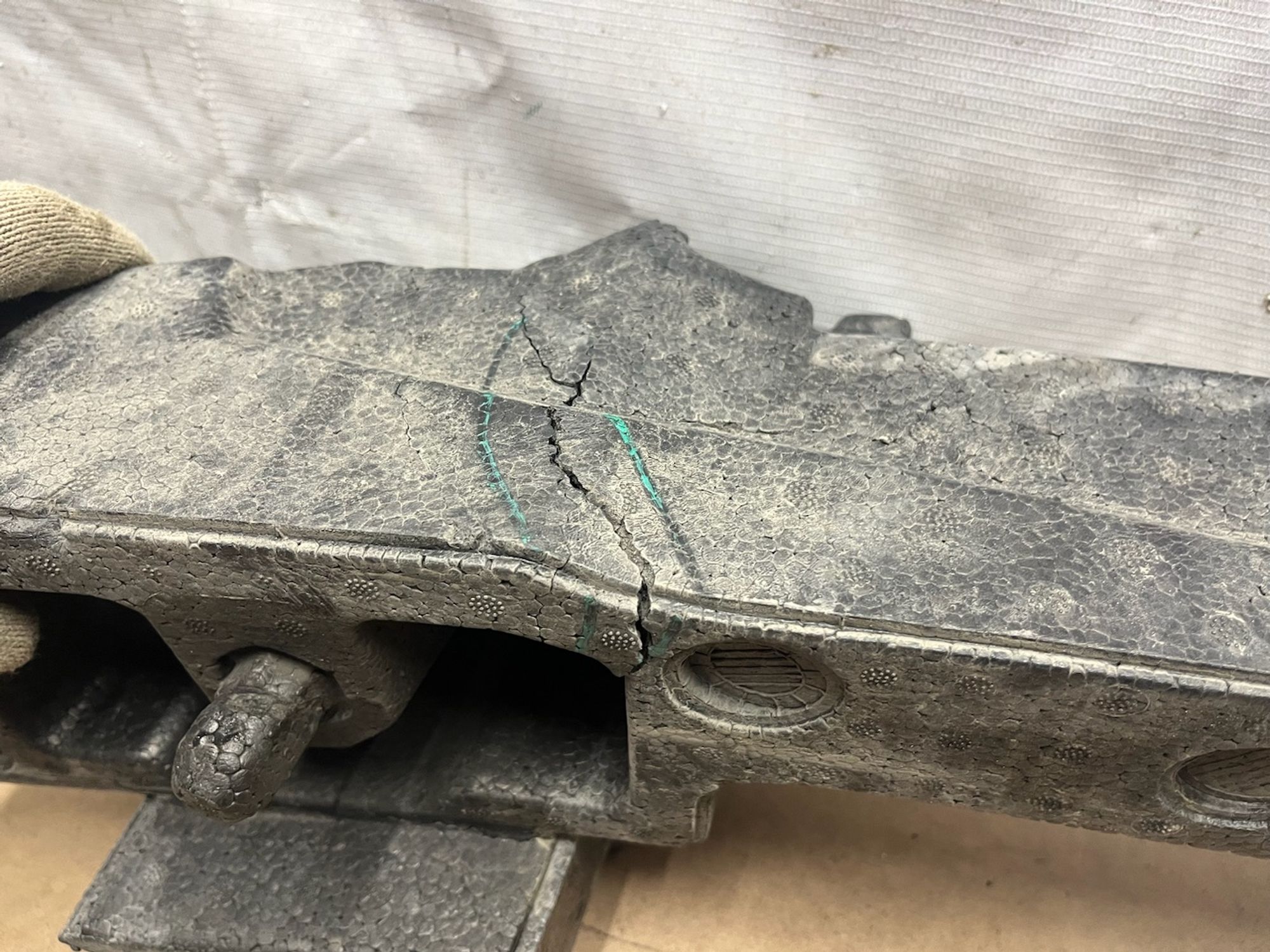 https://gcs.partsauto.market/rn-stockpro.appspot.com/thmbs/userImages/74b999aff9da8d5a09f9ff26dc196135/part/45214b37-f5f7-40a0-b3ba-a61aa648e7cc_1747052791319.jpg