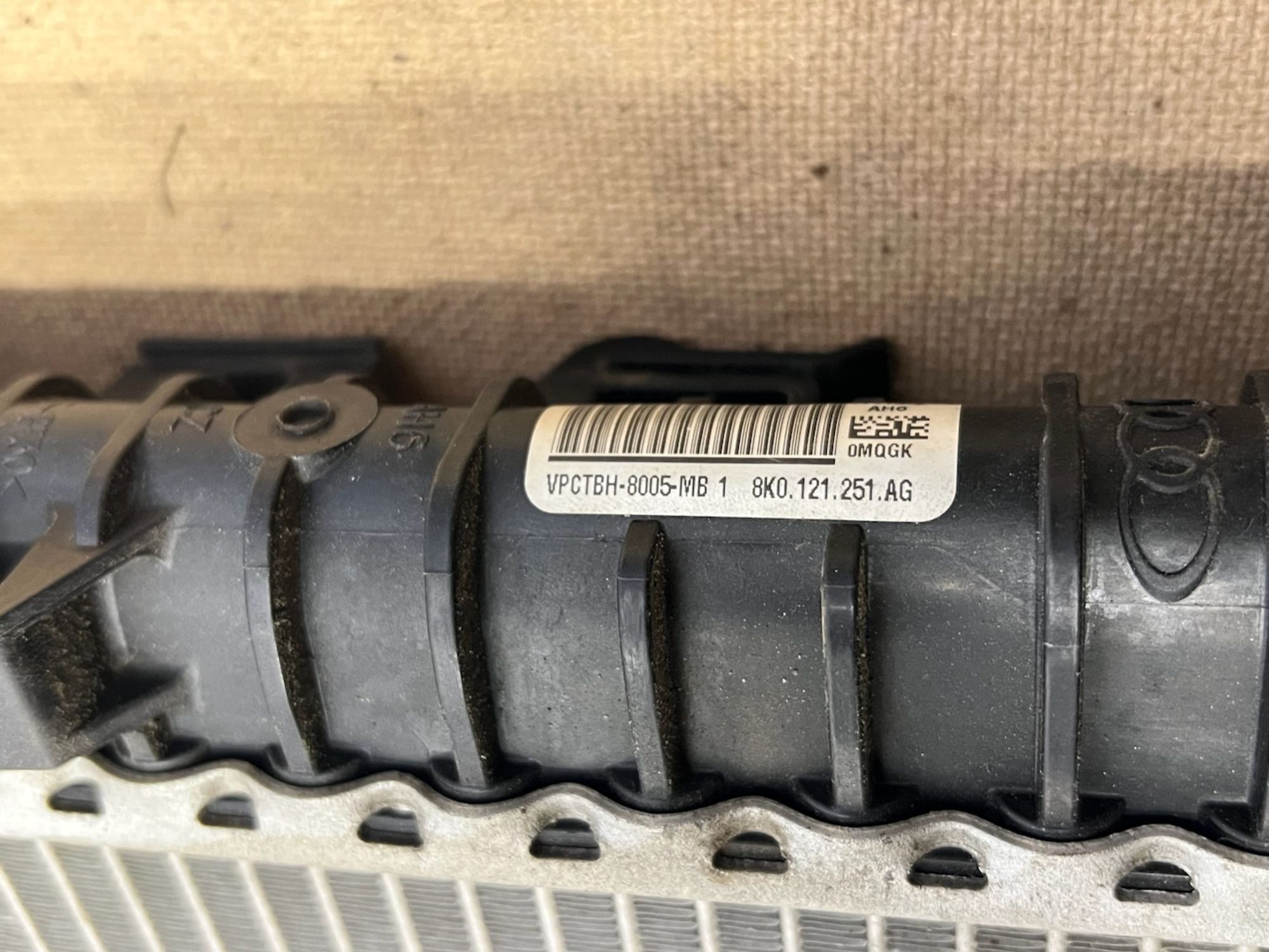 https://gcs.partsauto.market/rn-stockpro.appspot.com/thmbs/userImages/74b999aff9da8d5a09f9ff26dc196135/part/4969c7dd-4455-47d4-aecd-bfaa5c6a028e_1744895140341.jpg
