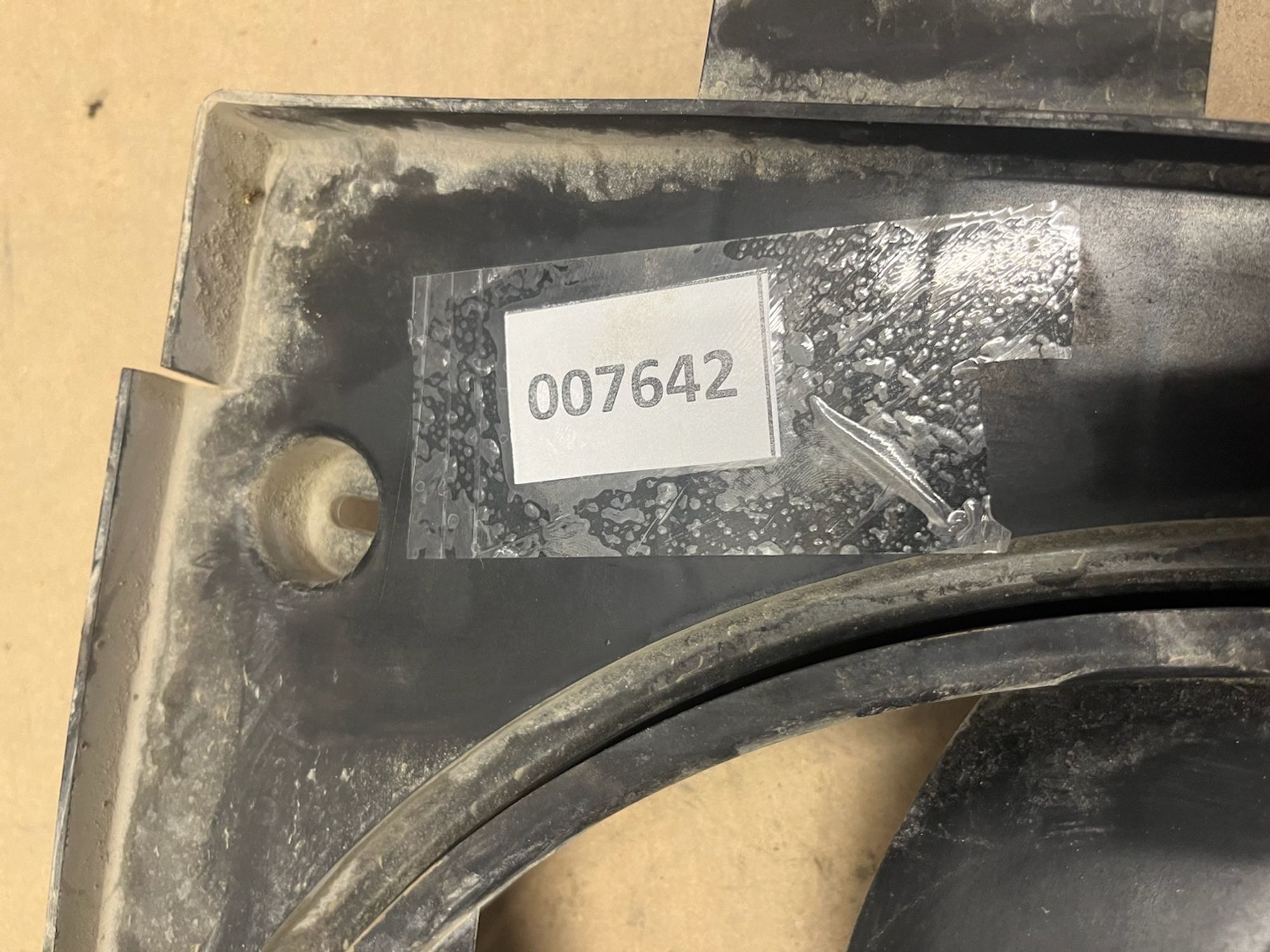 https://gcs.partsauto.market/rn-stockpro.appspot.com/thmbs/userImages/74b999aff9da8d5a09f9ff26dc196135/part/4a1d7e09-f430-4866-9044-834335604b3b_1750423170274.jpg