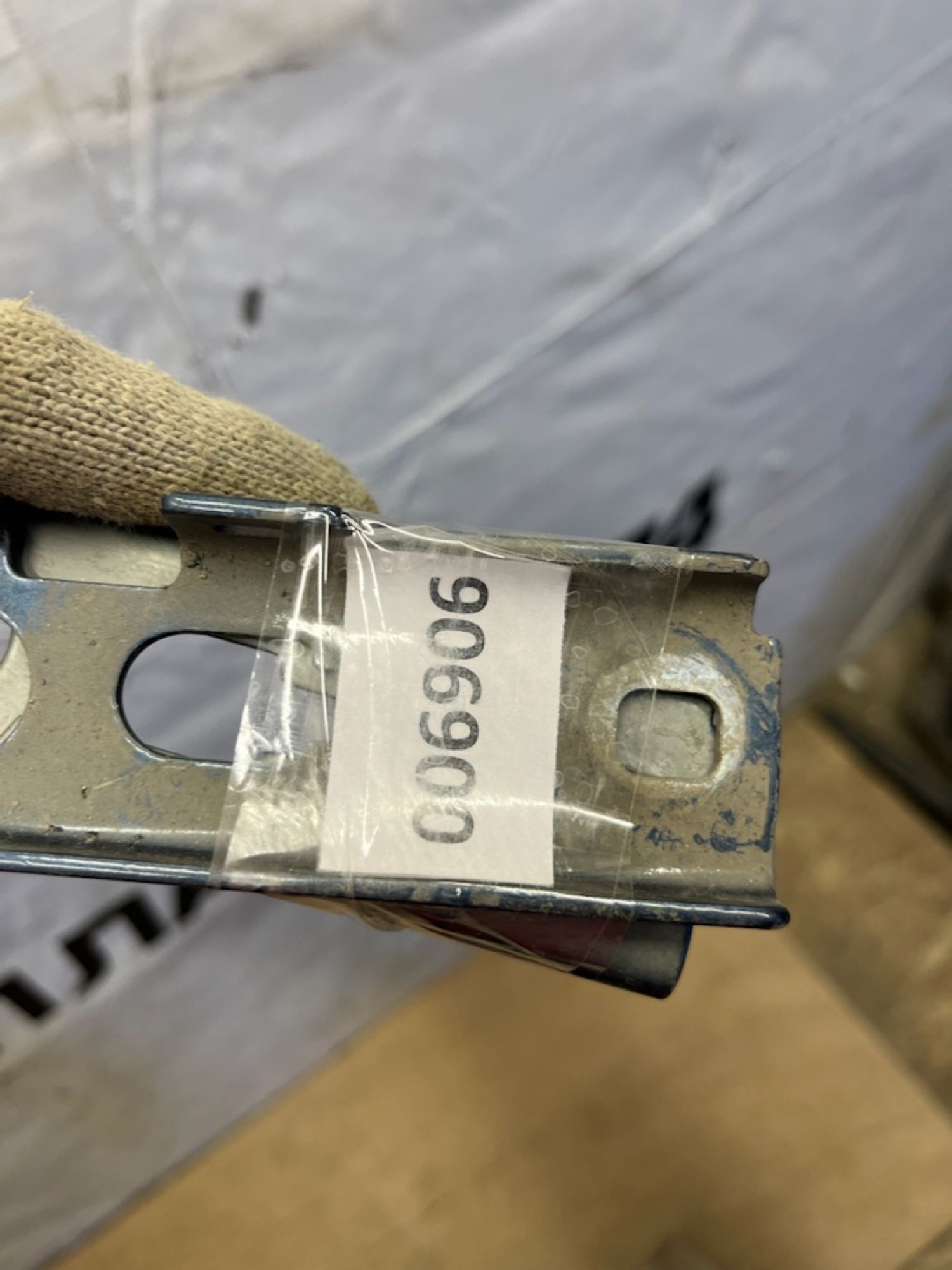 https://gcs.partsauto.market/rn-stockpro.appspot.com/thmbs/userImages/74b999aff9da8d5a09f9ff26dc196135/part/4aed59d4-8e4c-4311-9d22-20626554a44f_1746189798410.jpg