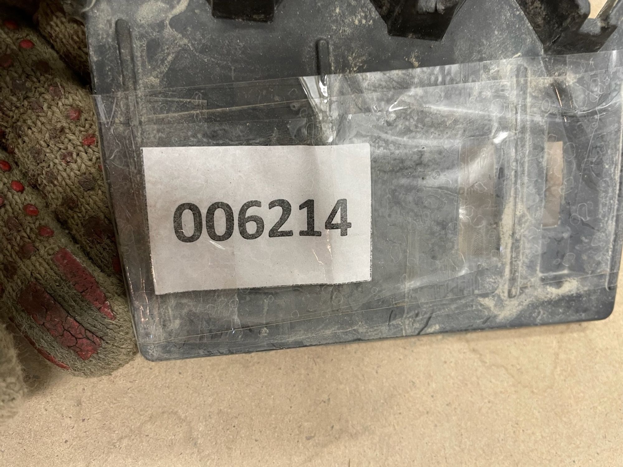 https://gcs.partsauto.market/rn-stockpro.appspot.com/thmbs/userImages/74b999aff9da8d5a09f9ff26dc196135/part/4d201ea0-5762-4266-9044-07112158ba7a_1740470742613.jpg