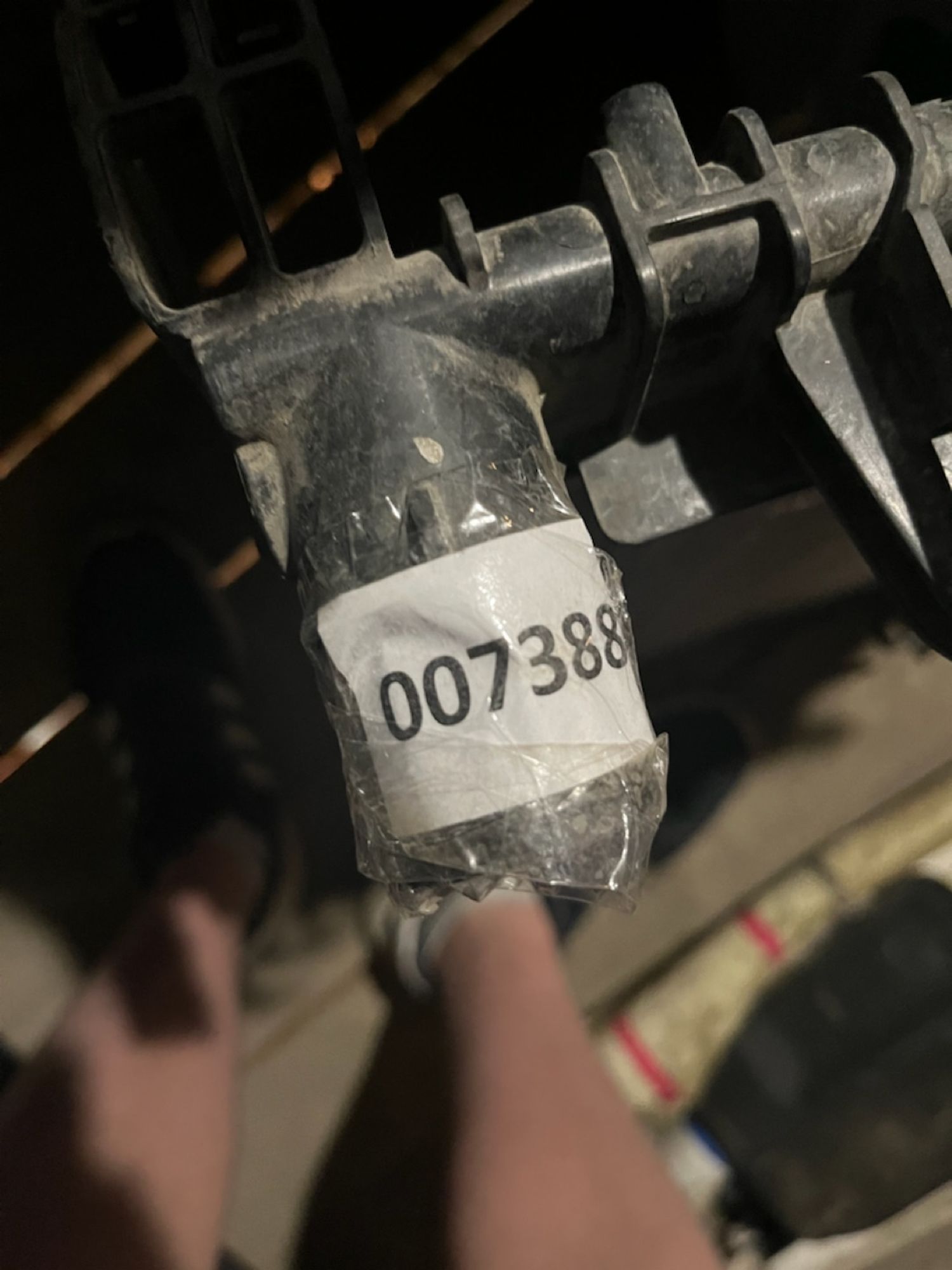 https://gcs.partsauto.market/rn-stockpro.appspot.com/thmbs/userImages/74b999aff9da8d5a09f9ff26dc196135/part/519293d8-3564-42e3-8668-bb22efa40743_1749039991173.jpg