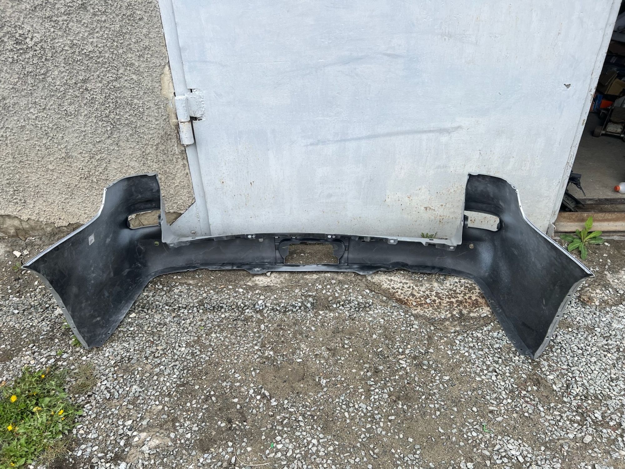 https://gcs.partsauto.market/rn-stockpro.appspot.com/thmbs/userImages/74b999aff9da8d5a09f9ff26dc196135/part/519e246d-582d-4b0a-b95b-ec30e6bc95a5_1747159343682.jpg