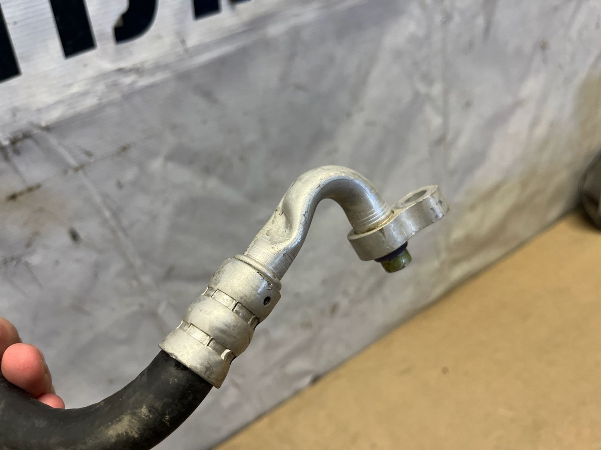 https://gcs.partsauto.market/rn-stockpro.appspot.com/thmbs/userImages/74b999aff9da8d5a09f9ff26dc196135/part/51e188f0-a8d1-45a2-a5fe-5d15fcfcb0ba_1750403295859.jpg