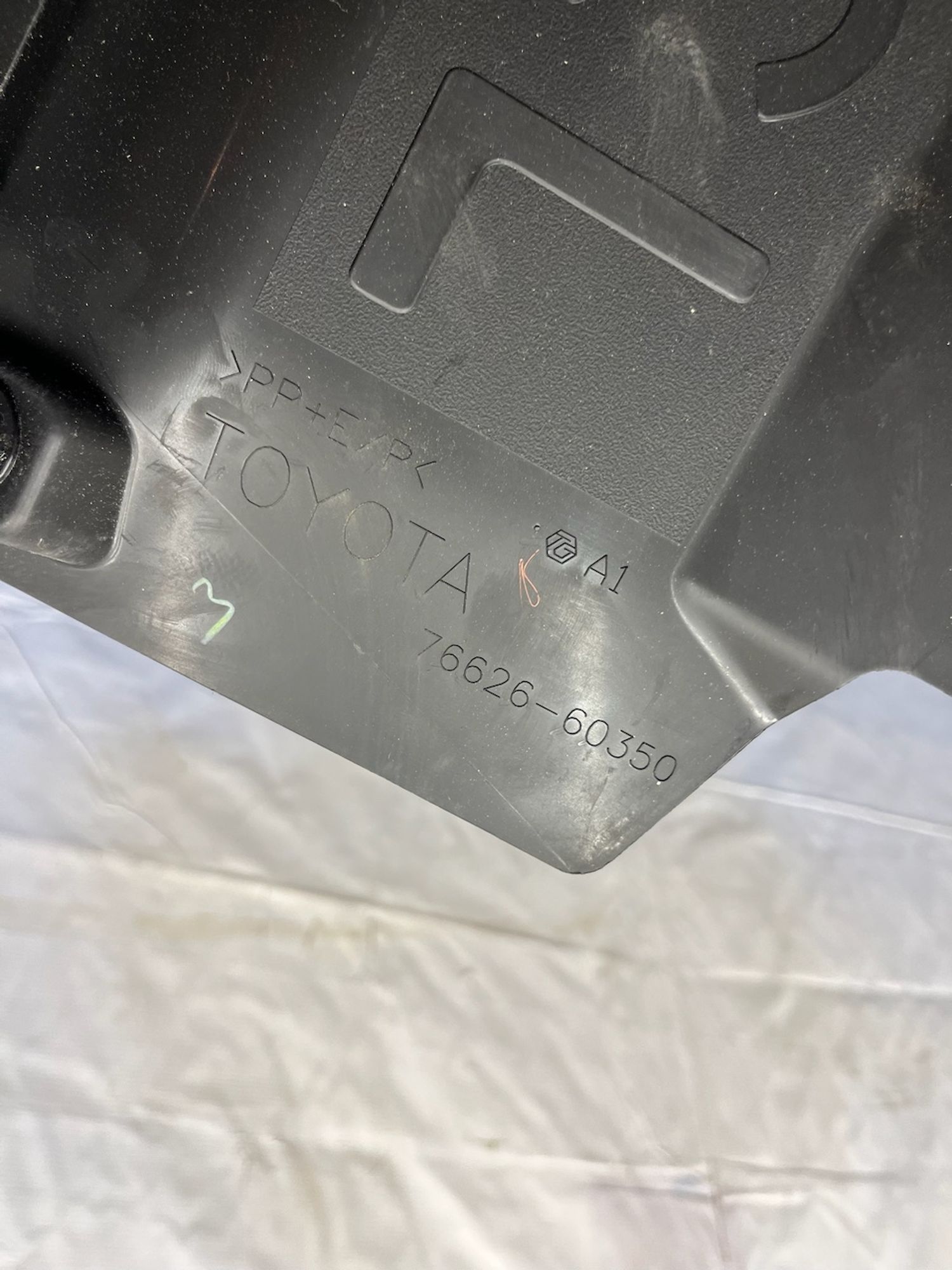 https://gcs.partsauto.market/rn-stockpro.appspot.com/thmbs/userImages/74b999aff9da8d5a09f9ff26dc196135/part/51e48978-895b-4aba-a4d0-c43495f072be_1747914874643.jpg