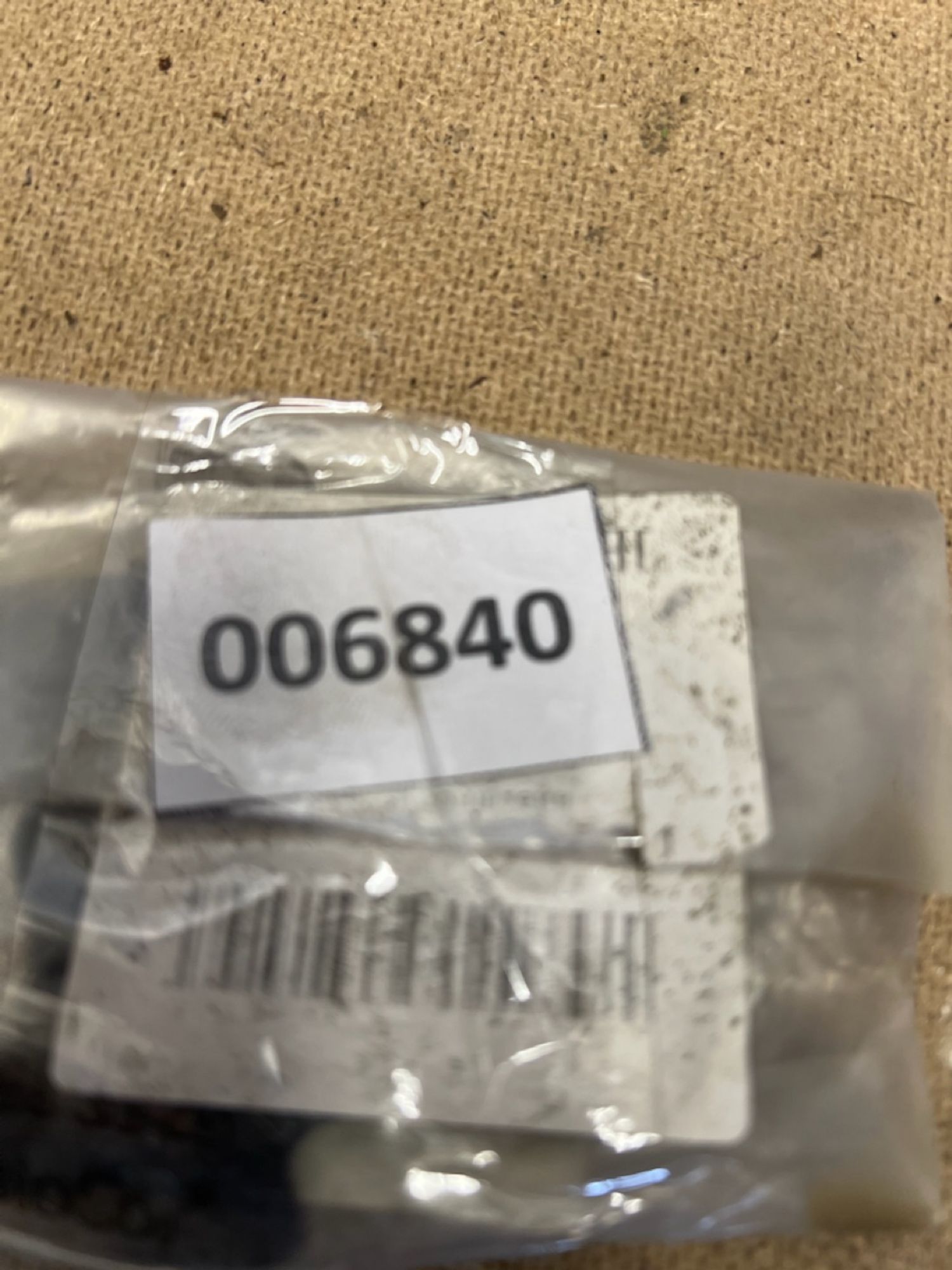 https://gcs.partsauto.market/rn-stockpro.appspot.com/thmbs/userImages/74b999aff9da8d5a09f9ff26dc196135/part/527724ca-3267-4eeb-9b77-65725dca47d1_1744908811758.jpg