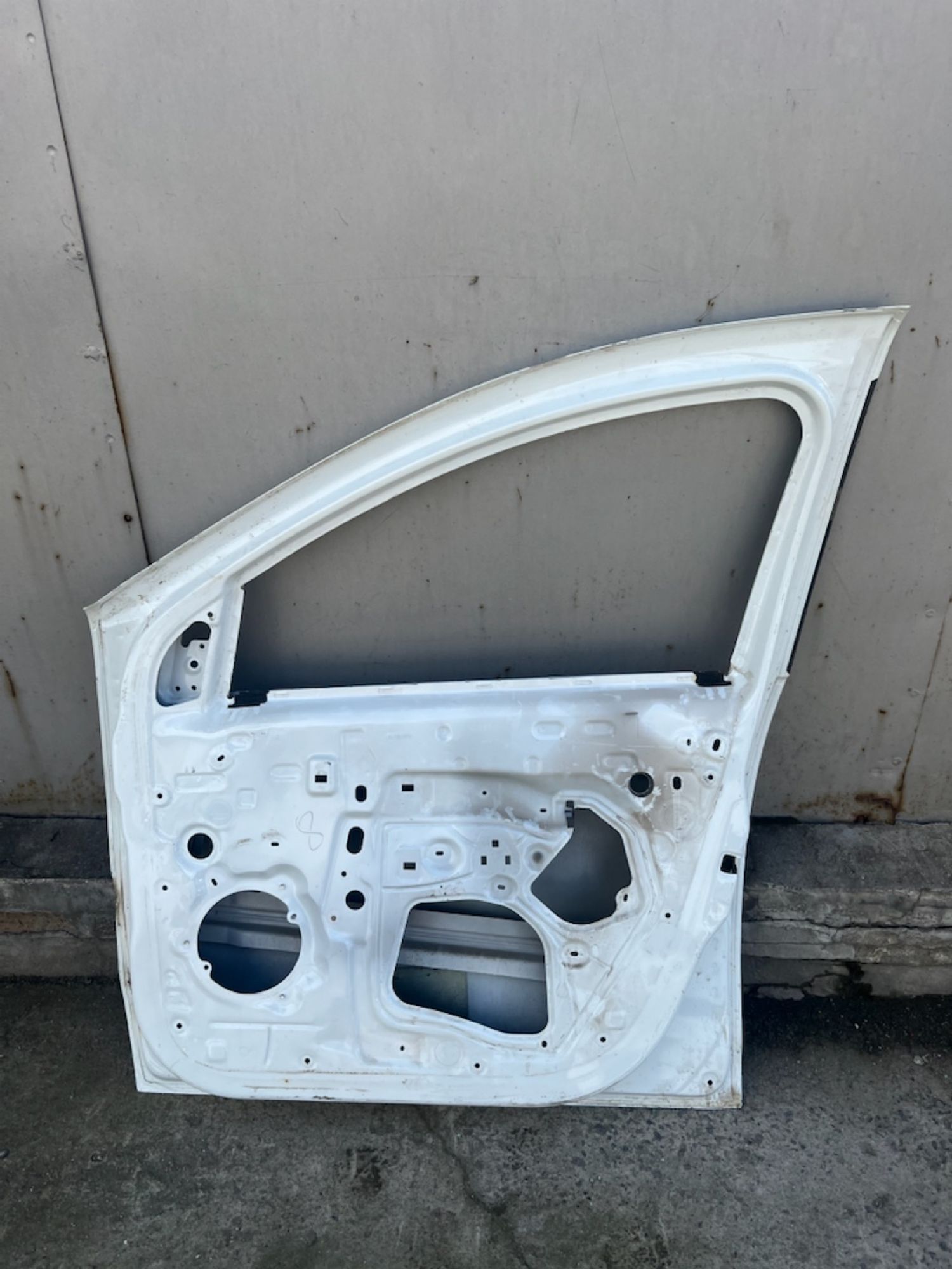 https://gcs.partsauto.market/rn-stockpro.appspot.com/thmbs/userImages/74b999aff9da8d5a09f9ff26dc196135/part/53790d71-41e9-4ddf-8e28-5e115c8d3d60_1747536790567.jpg