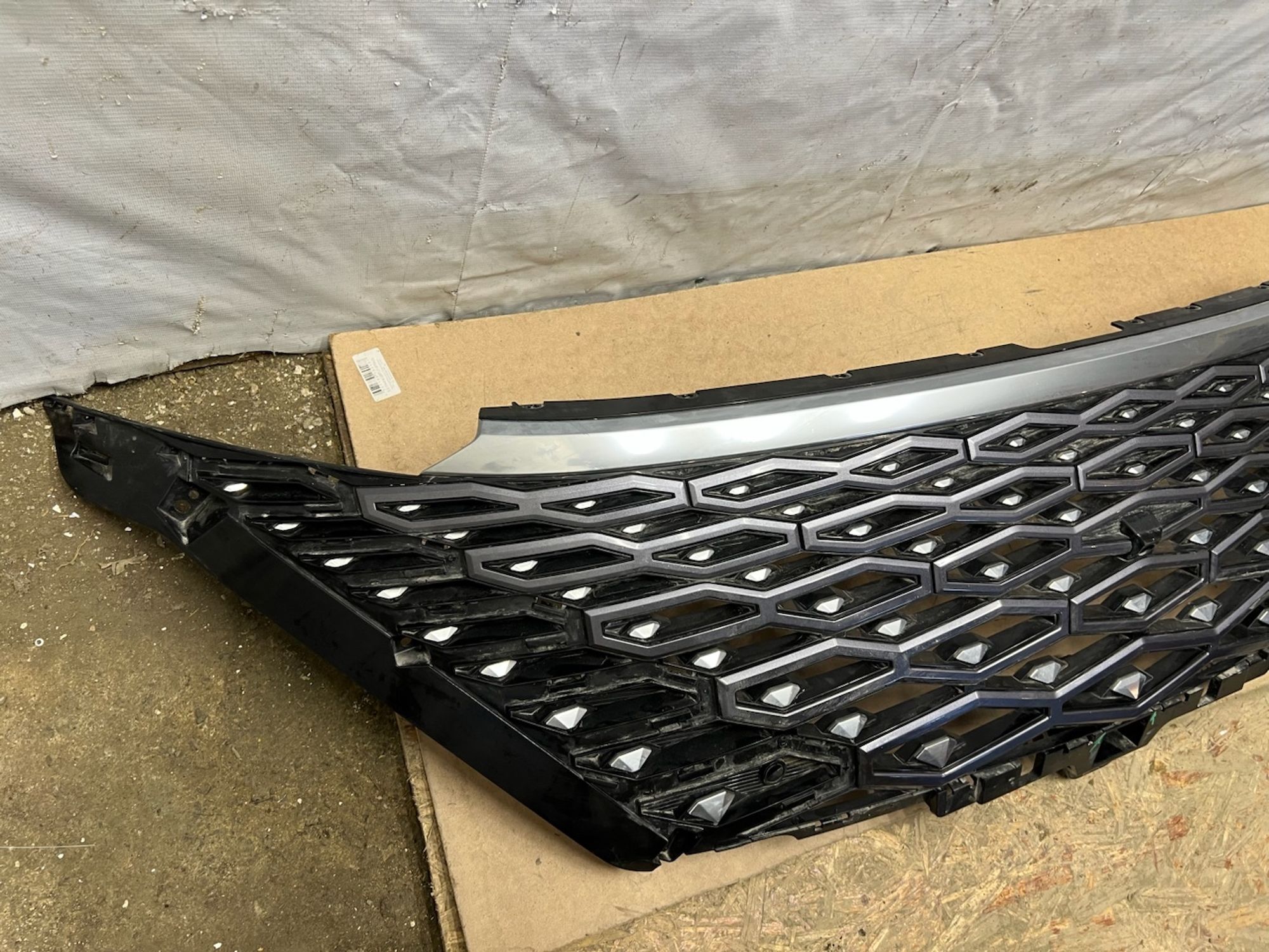 https://gcs.partsauto.market/rn-stockpro.appspot.com/thmbs/userImages/74b999aff9da8d5a09f9ff26dc196135/part/53aafb72-9515-4aba-854c-e311104eb64d_1744305298093.jpg
