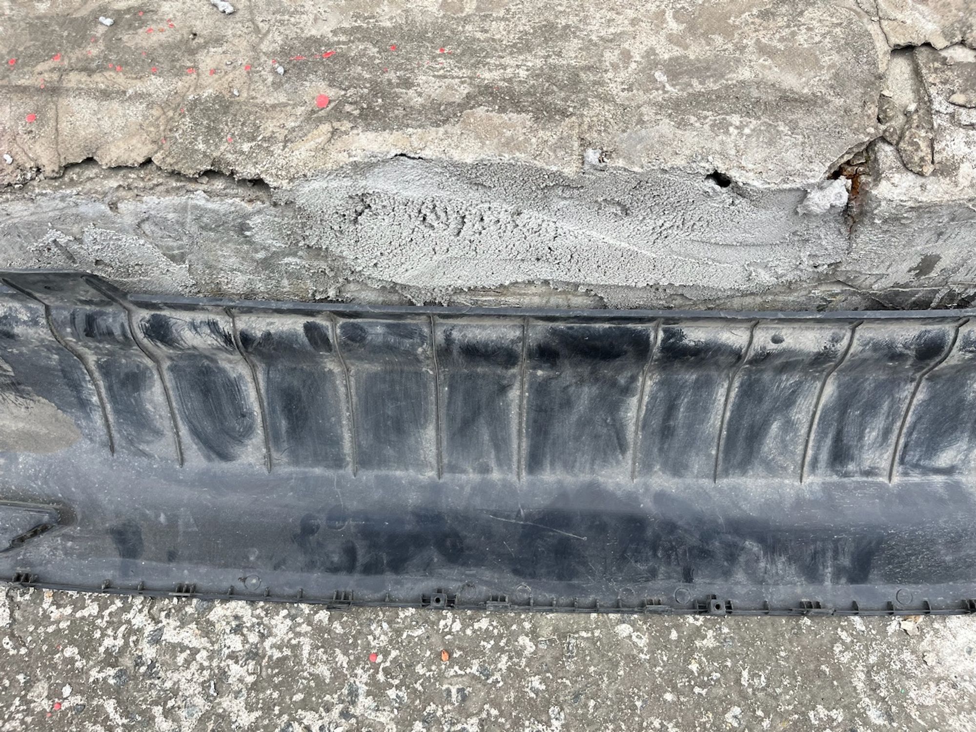 https://gcs.partsauto.market/rn-stockpro.appspot.com/thmbs/userImages/74b999aff9da8d5a09f9ff26dc196135/part/5488f207-956a-4bc7-a560-a50f9b6160e7_1747993659582.jpg