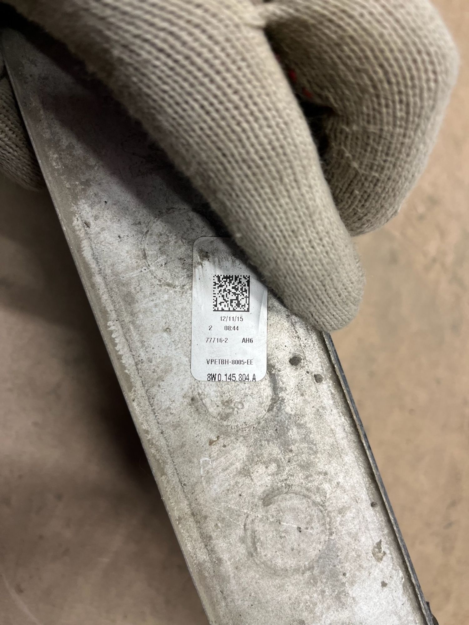 https://gcs.partsauto.market/rn-stockpro.appspot.com/thmbs/userImages/74b999aff9da8d5a09f9ff26dc196135/part/55687ff9-0f4f-4045-ba3f-28d14d58e601_1747050142733.jpg