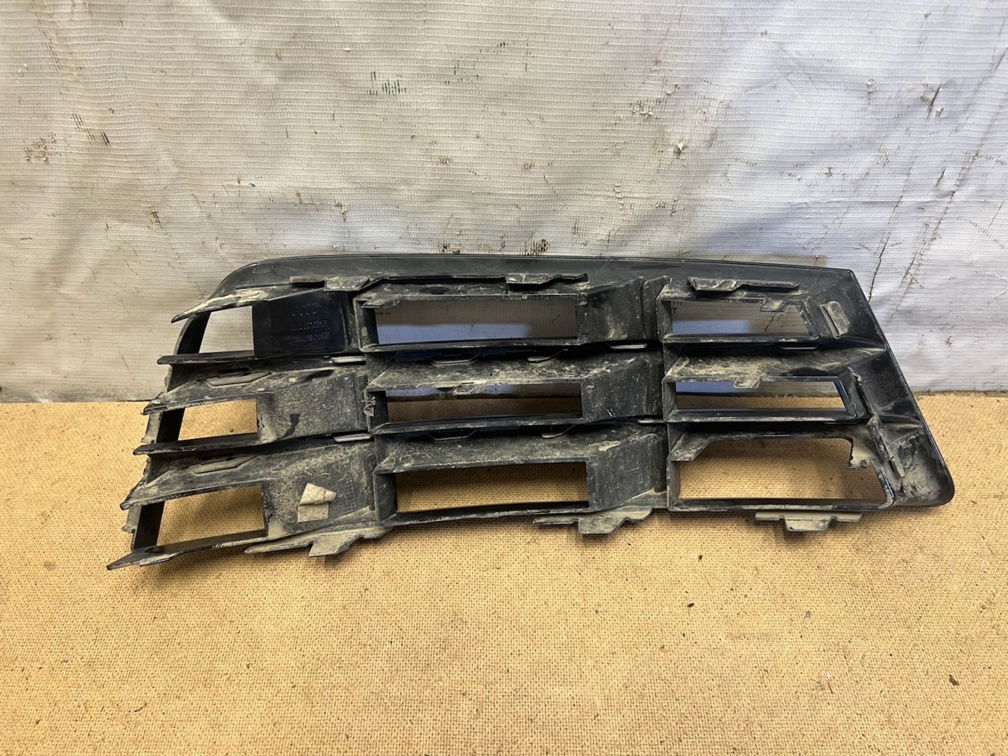 https://gcs.partsauto.market/rn-stockpro.appspot.com/thmbs/userImages/74b999aff9da8d5a09f9ff26dc196135/part/5695143a-571a-46af-bc9e-454c205a1bec_1744910751951.jpg