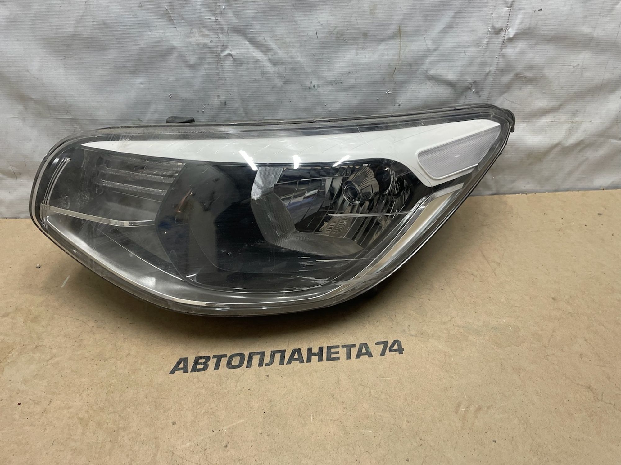 https://gcs.partsauto.market/rn-stockpro.appspot.com/thmbs/userImages/74b999aff9da8d5a09f9ff26dc196135/part/5763cd4f-c64c-4f71-9f21-02c8aef85e6e_1738667750633.jpg
