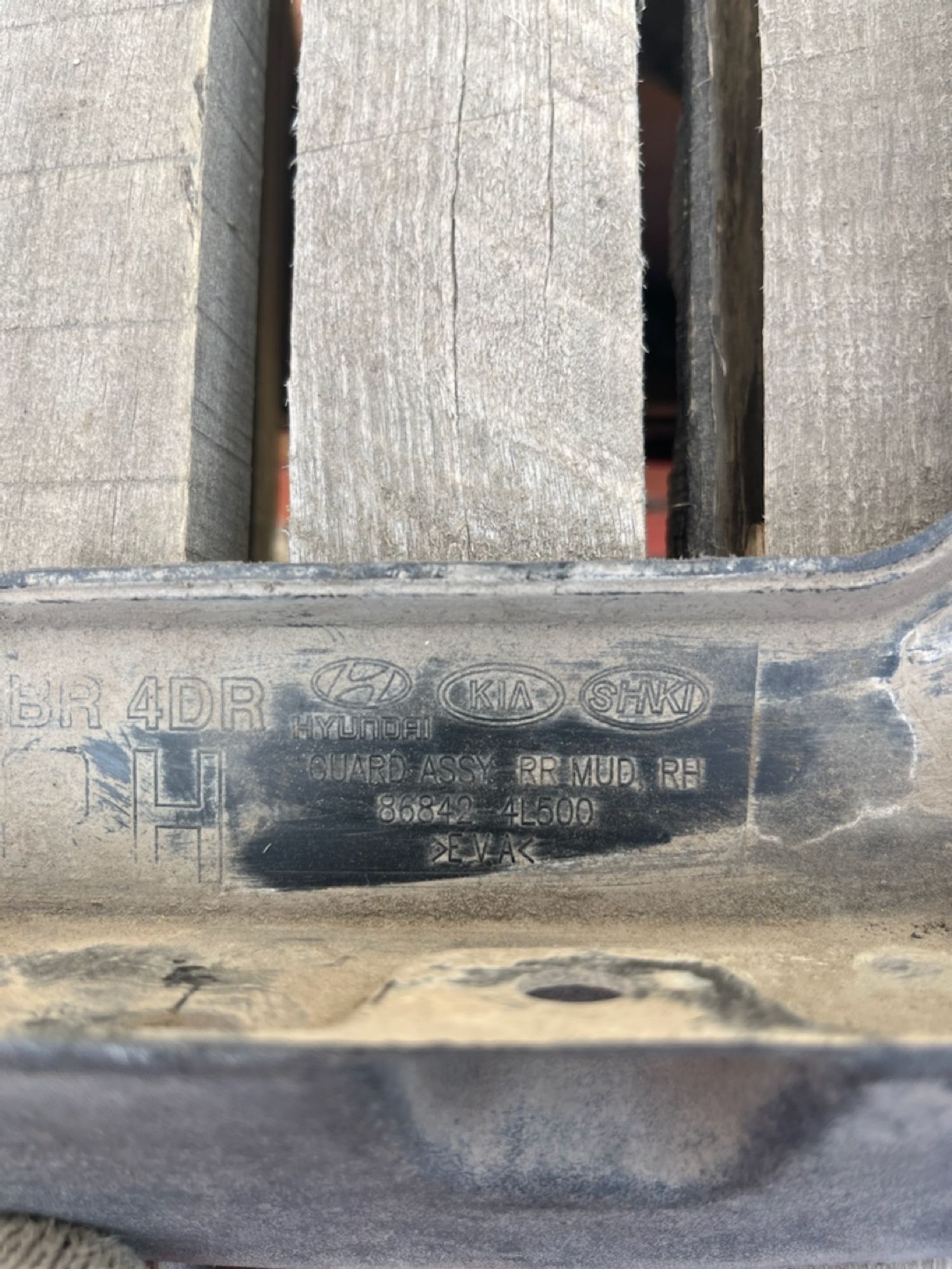 https://gcs.partsauto.market/rn-stockpro.appspot.com/thmbs/userImages/74b999aff9da8d5a09f9ff26dc196135/part/58523c18-755f-485b-9702-742d7a660b62_1748086210211.jpg