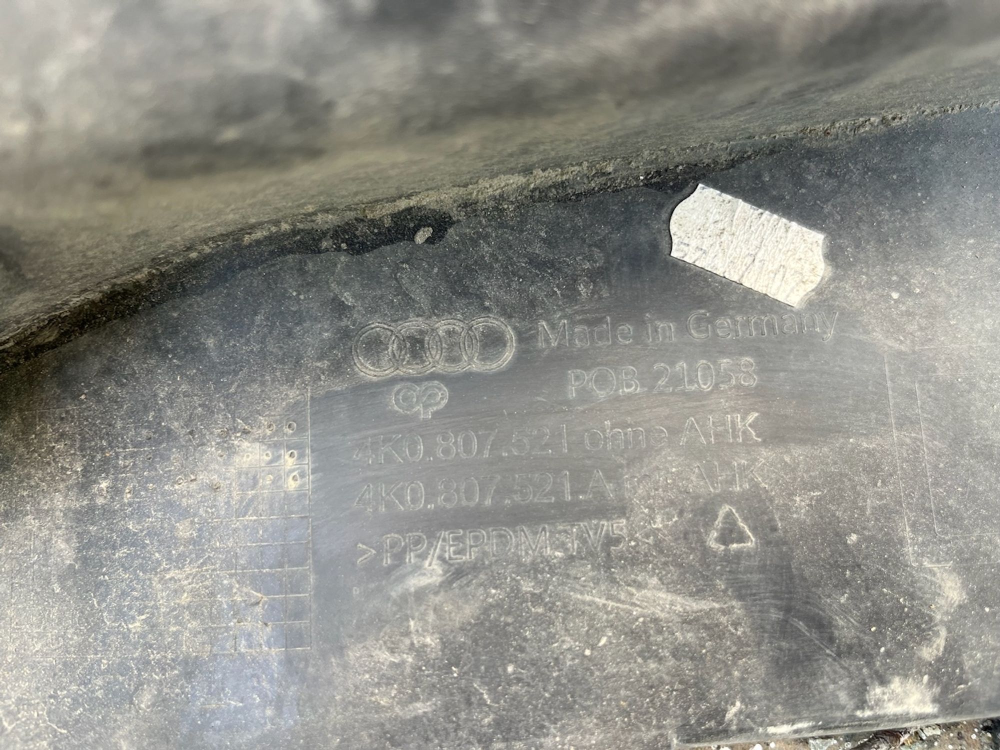 https://gcs.partsauto.market/rn-stockpro.appspot.com/thmbs/userImages/74b999aff9da8d5a09f9ff26dc196135/part/5925de7e-05d3-4e34-bd1e-d97b0d11b0e4_1746007939824.jpg