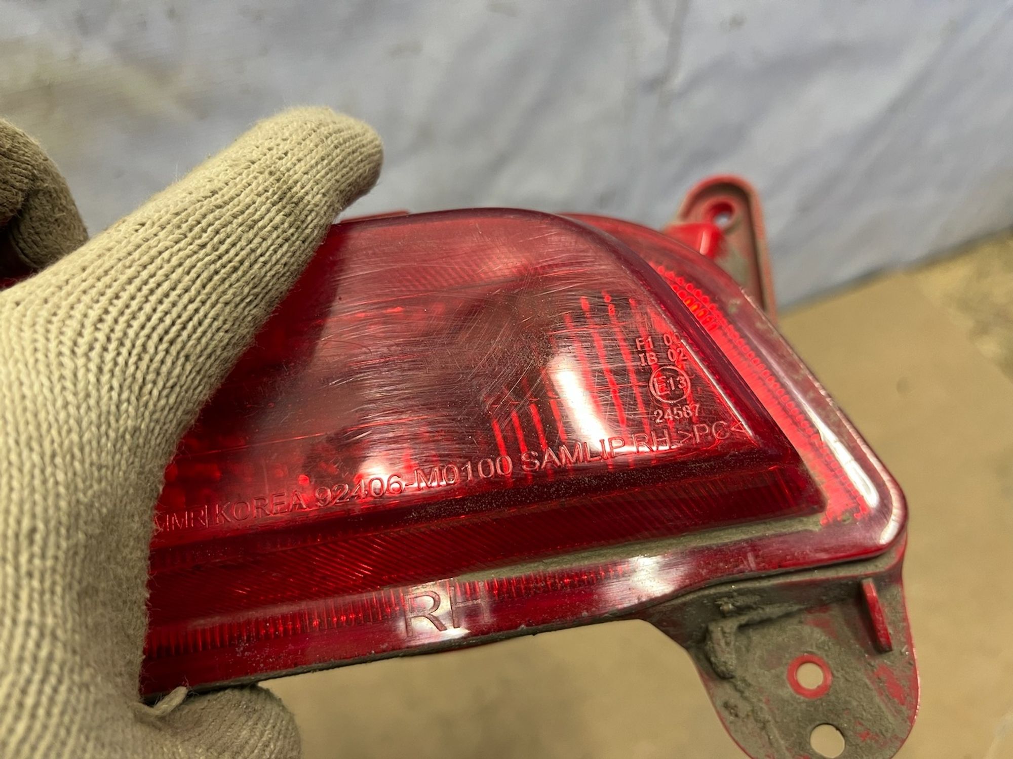 https://gcs.partsauto.market/rn-stockpro.appspot.com/thmbs/userImages/74b999aff9da8d5a09f9ff26dc196135/part/5aa2c6a9-24ce-4c06-a522-1c83575d6f8e_1747918266167.jpg