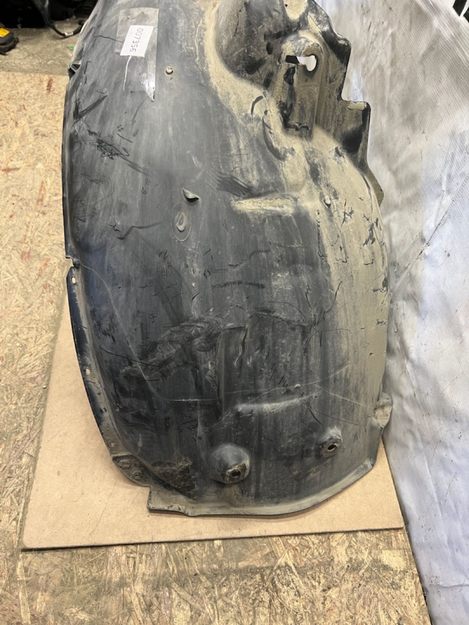 https://gcs.partsauto.market/rn-stockpro.appspot.com/thmbs/userImages/74b999aff9da8d5a09f9ff26dc196135/part/5e997adb-c65a-47d0-9828-a662bca5ad9d_1748888074274.jpg