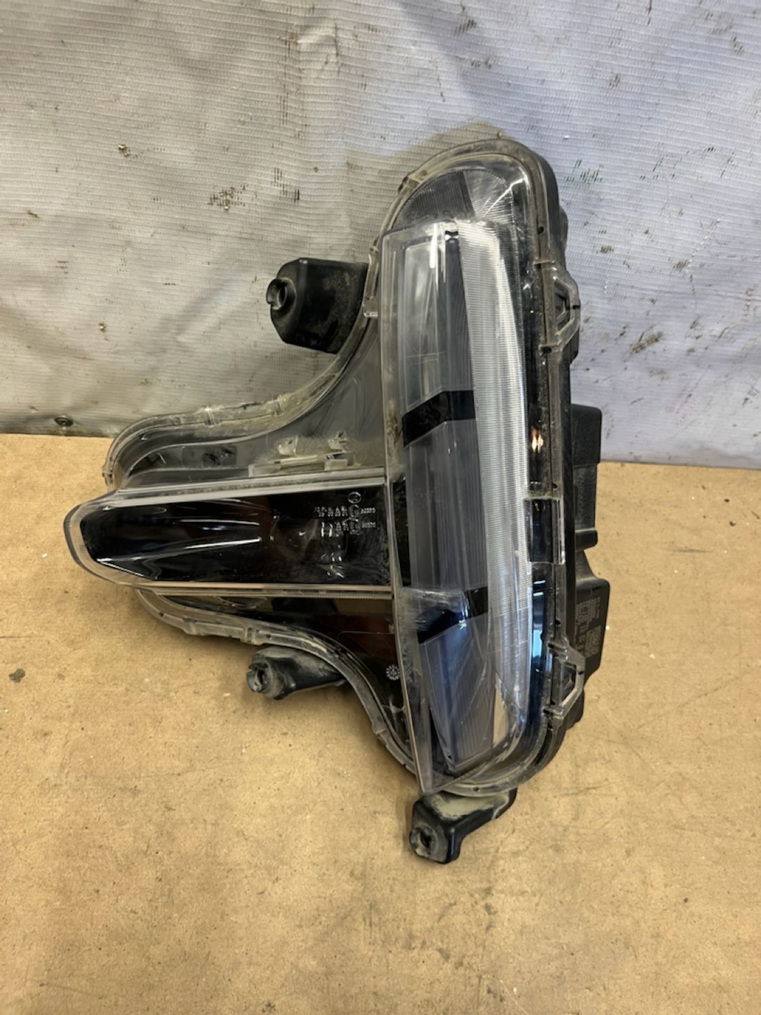 https://gcs.partsauto.market/rn-stockpro.appspot.com/thmbs/userImages/74b999aff9da8d5a09f9ff26dc196135/part/5f025525-4b4d-4ae6-add1-4aeb2f024148_1750066505077.jpg