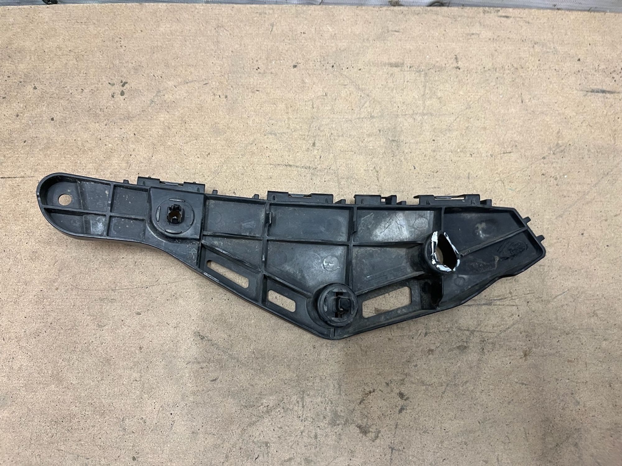 https://gcs.partsauto.market/rn-stockpro.appspot.com/thmbs/userImages/74b999aff9da8d5a09f9ff26dc196135/part/5f74ade2-73a8-4101-86da-d929a9cd9a18_1744370109911.jpg