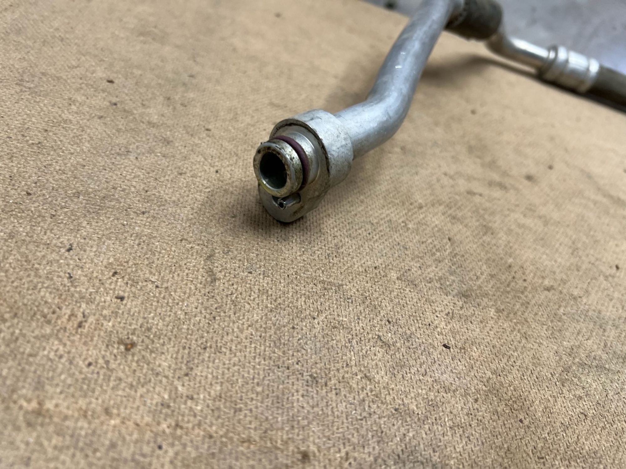 https://gcs.partsauto.market/rn-stockpro.appspot.com/thmbs/userImages/74b999aff9da8d5a09f9ff26dc196135/part/603c8fe6-3d4e-4992-84db-4d0bb560c6cd_1744895309176.jpg