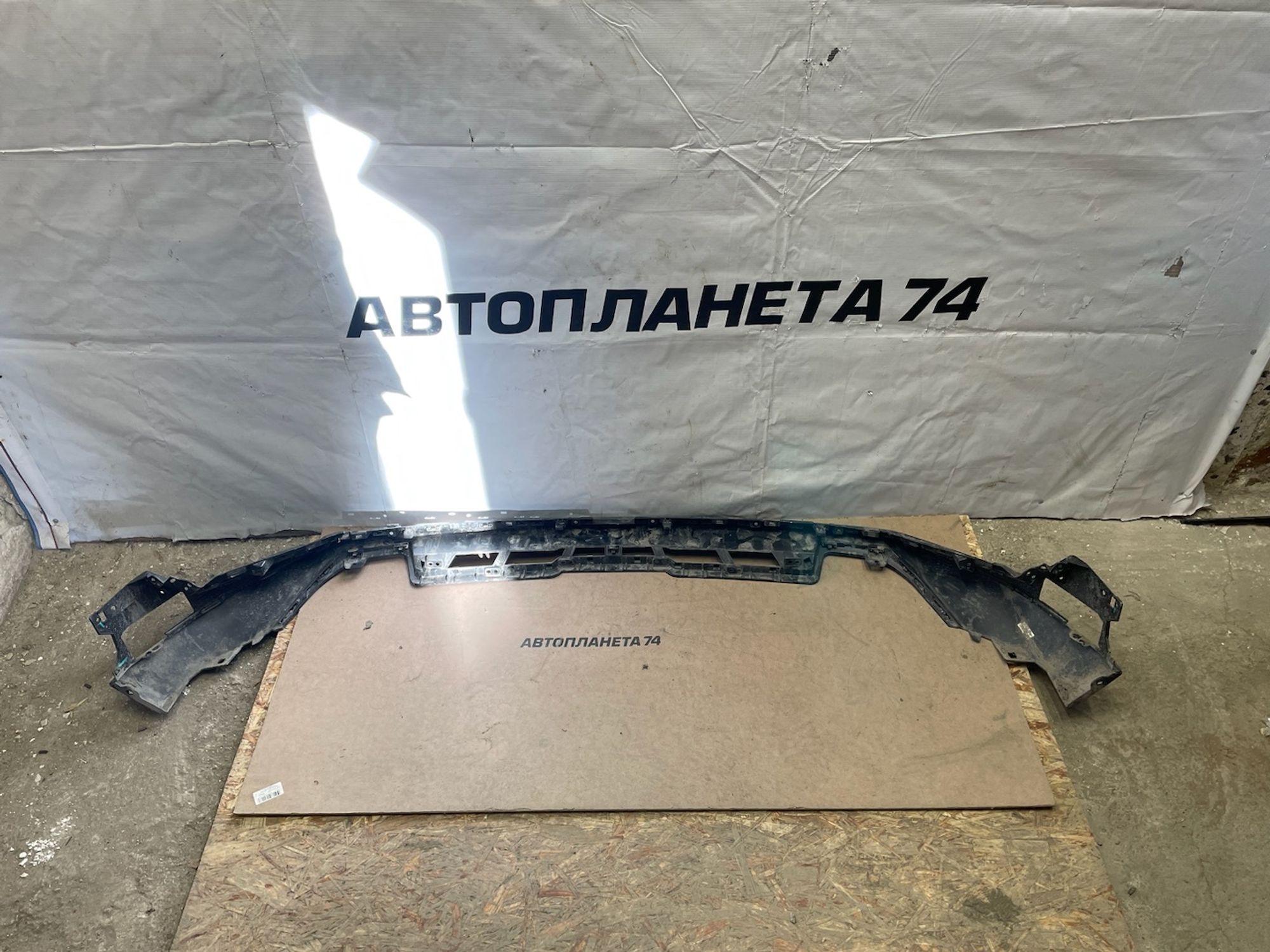 https://gcs.partsauto.market/rn-stockpro.appspot.com/thmbs/userImages/74b999aff9da8d5a09f9ff26dc196135/part/61401182-b354-4d76-90f9-ea07665553c5_1733653014420.jpg