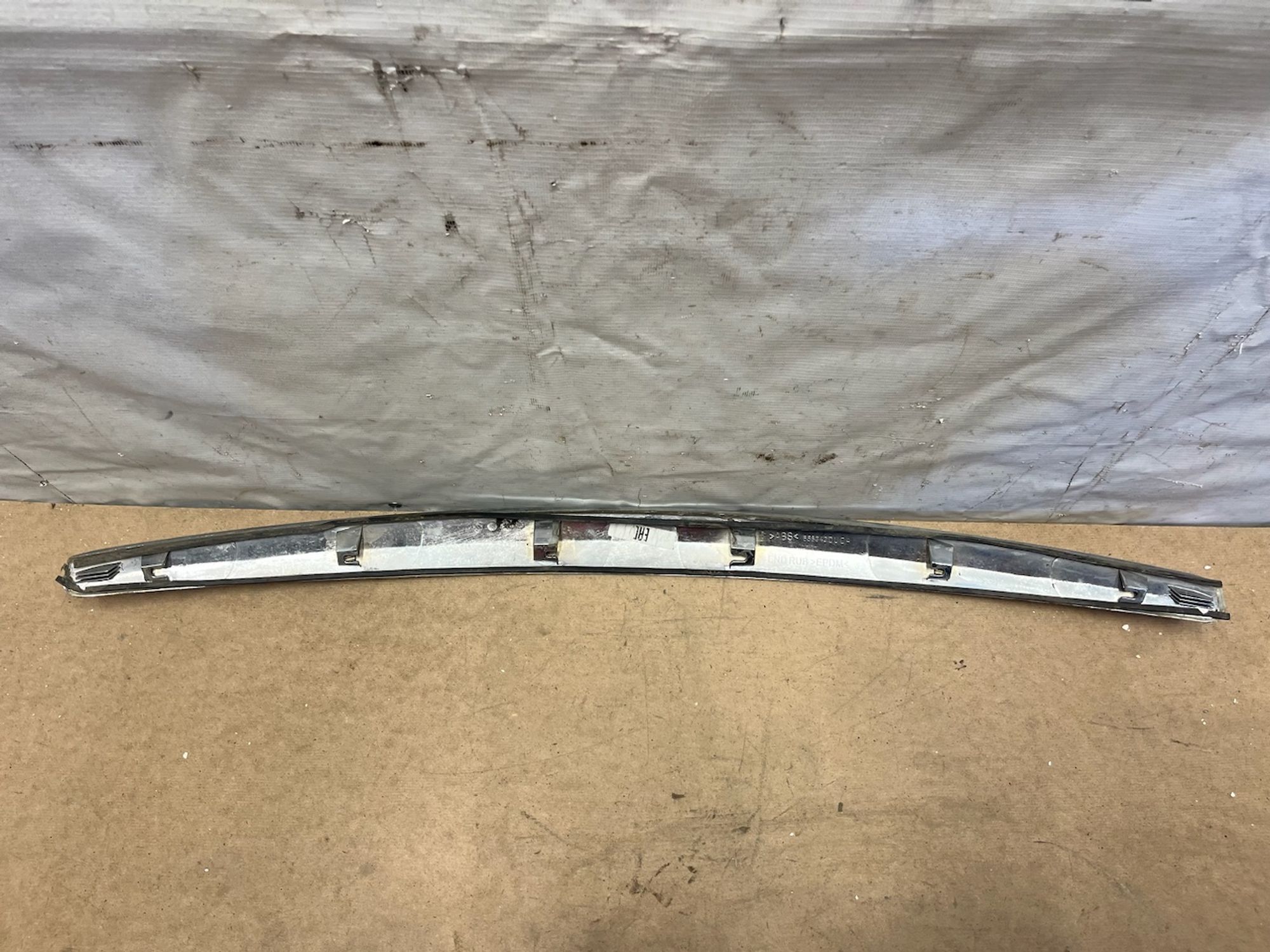 https://gcs.partsauto.market/rn-stockpro.appspot.com/thmbs/userImages/74b999aff9da8d5a09f9ff26dc196135/part/632fa6aa-4f94-44b6-88d8-cf3d9950e474_1744368418386.jpg