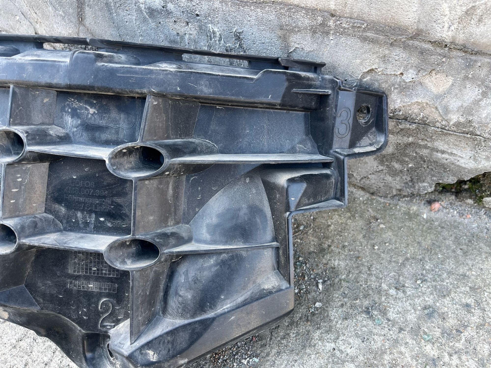 https://gcs.partsauto.market/rn-stockpro.appspot.com/thmbs/userImages/74b999aff9da8d5a09f9ff26dc196135/part/63460235-1ee2-421d-89c7-ff48da5ba77d_1747396228837.jpg