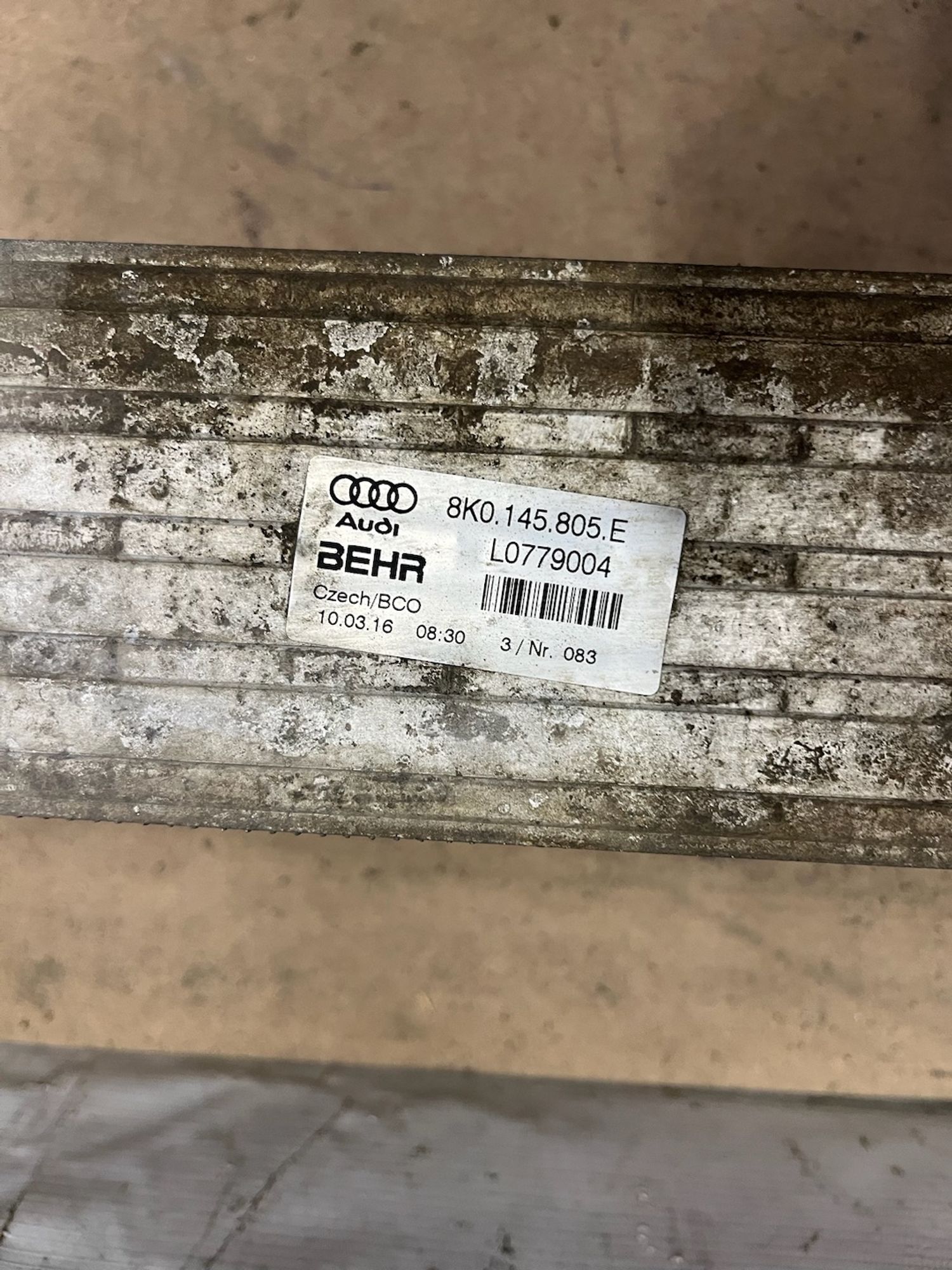 https://gcs.partsauto.market/rn-stockpro.appspot.com/thmbs/userImages/74b999aff9da8d5a09f9ff26dc196135/part/634c8d20-5977-41b9-8743-663457d0d2bc_1747049317422.jpg