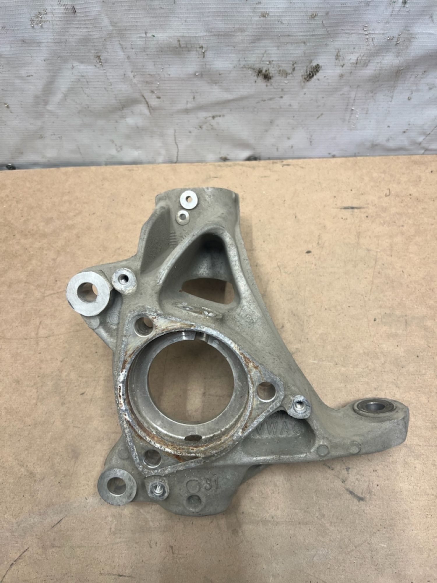 https://gcs.partsauto.market/rn-stockpro.appspot.com/thmbs/userImages/74b999aff9da8d5a09f9ff26dc196135/part/6498b63d-be32-42f4-99bd-8f7eec230871_1743789616666.jpg