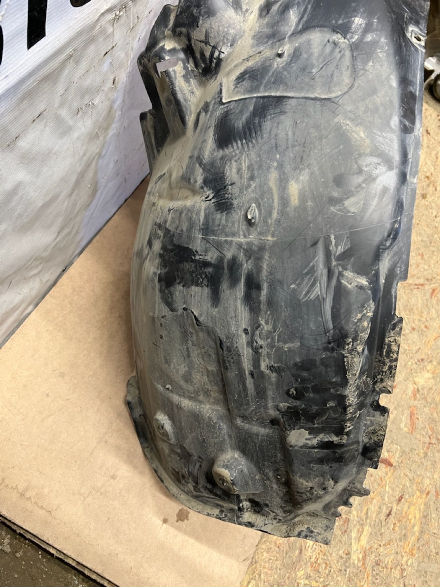 https://gcs.partsauto.market/rn-stockpro.appspot.com/thmbs/userImages/74b999aff9da8d5a09f9ff26dc196135/part/649b711a-8230-4b0c-86eb-04bddb0434ef_1743874769323.jpg