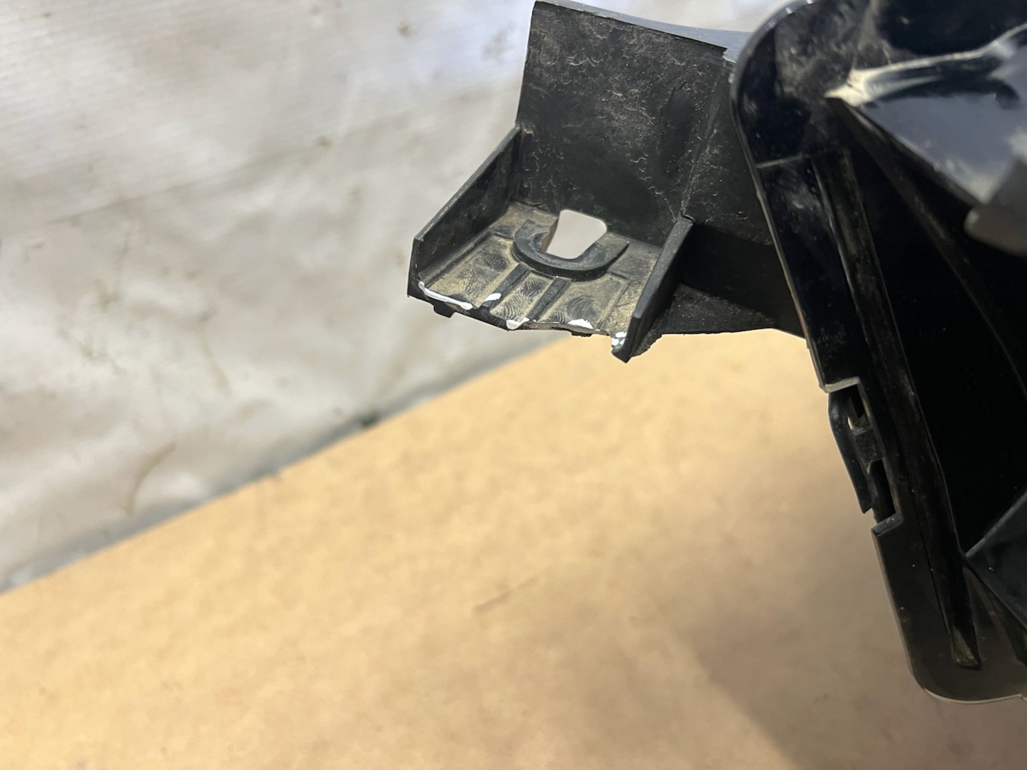 https://gcs.partsauto.market/rn-stockpro.appspot.com/thmbs/userImages/74b999aff9da8d5a09f9ff26dc196135/part/65150d79-1ca2-410a-9891-0b39b673d185_1747911294386.jpg