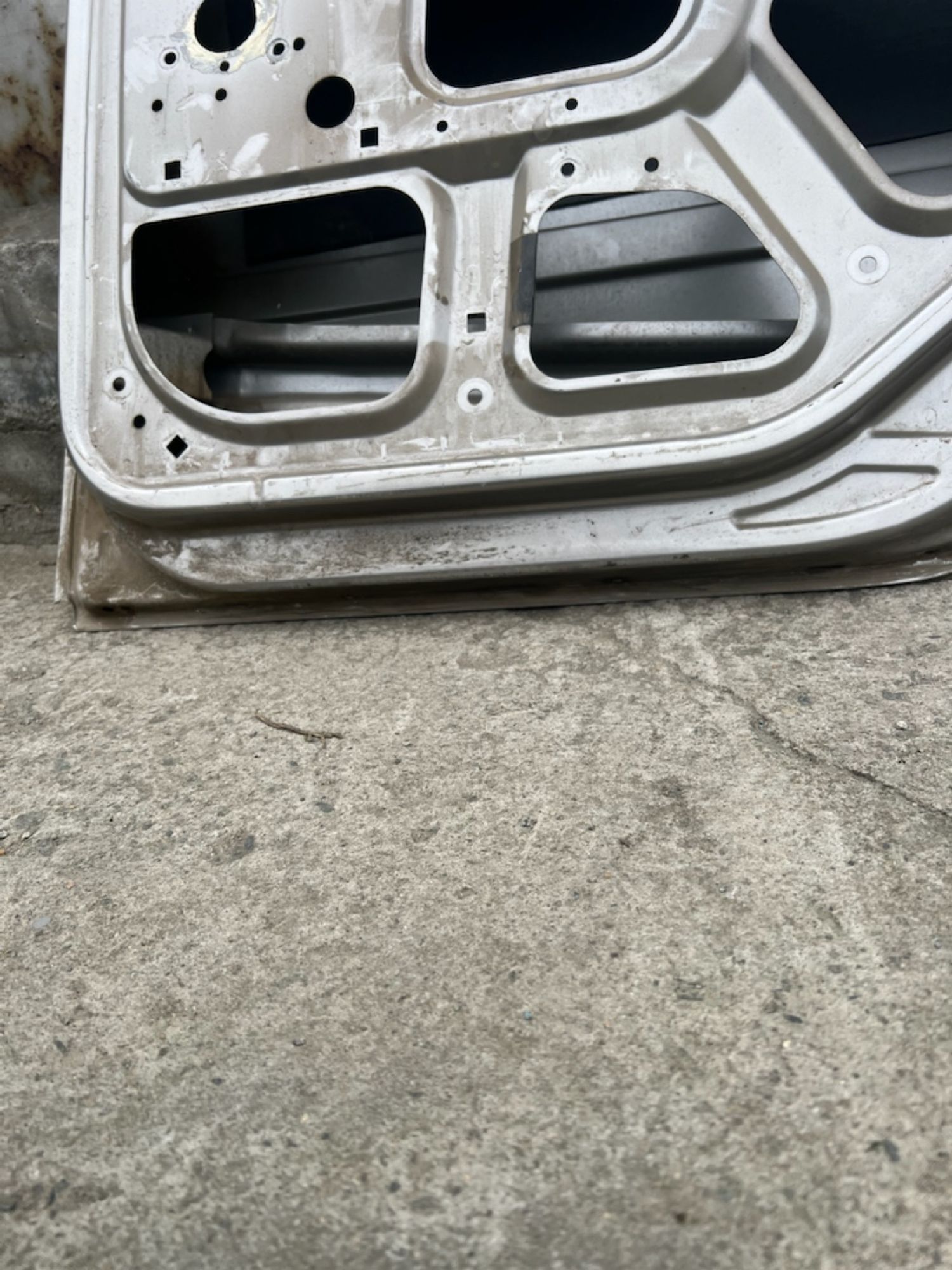 https://gcs.partsauto.market/rn-stockpro.appspot.com/thmbs/userImages/74b999aff9da8d5a09f9ff26dc196135/part/6878db21-5817-49dc-8c13-e6edc5a7664a_1747673060184.jpg