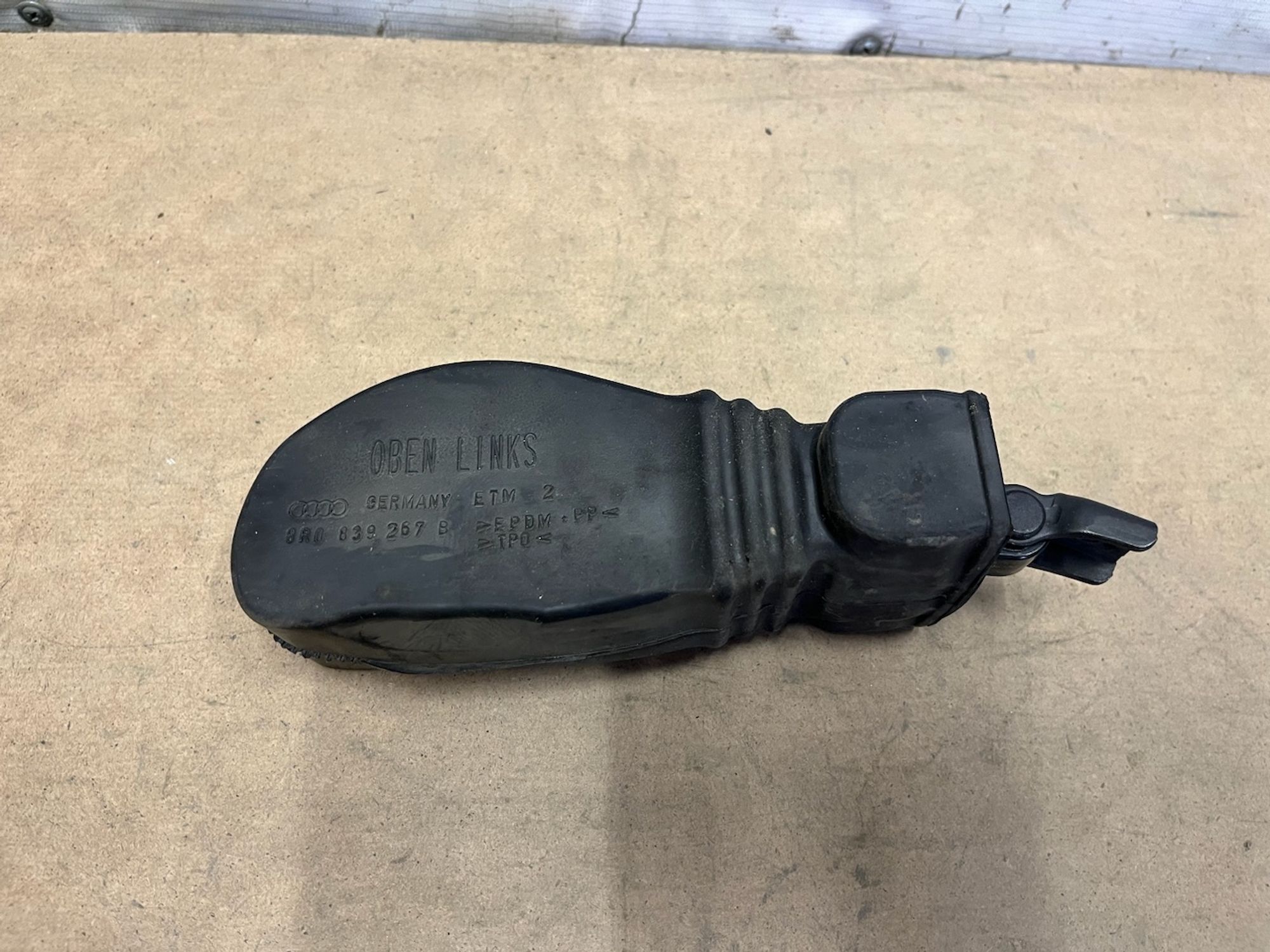https://gcs.partsauto.market/rn-stockpro.appspot.com/thmbs/userImages/74b999aff9da8d5a09f9ff26dc196135/part/69288887-78b7-42c9-a4c1-9905b3d52e78_1750248259973.jpg