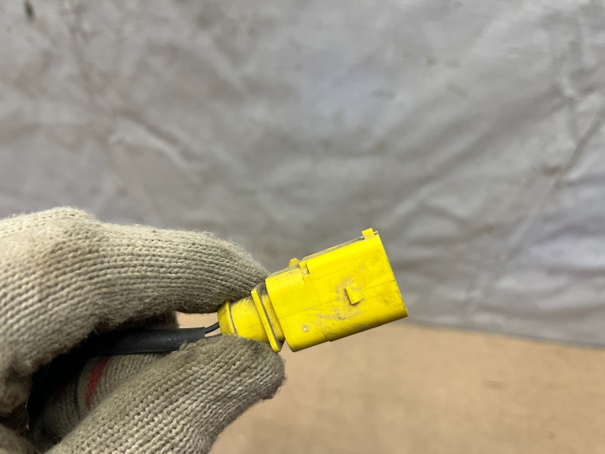https://gcs.partsauto.market/rn-stockpro.appspot.com/thmbs/userImages/74b999aff9da8d5a09f9ff26dc196135/part/6cbbf728-3bec-4e64-90b6-6db030fe3893_1746009294099.jpg