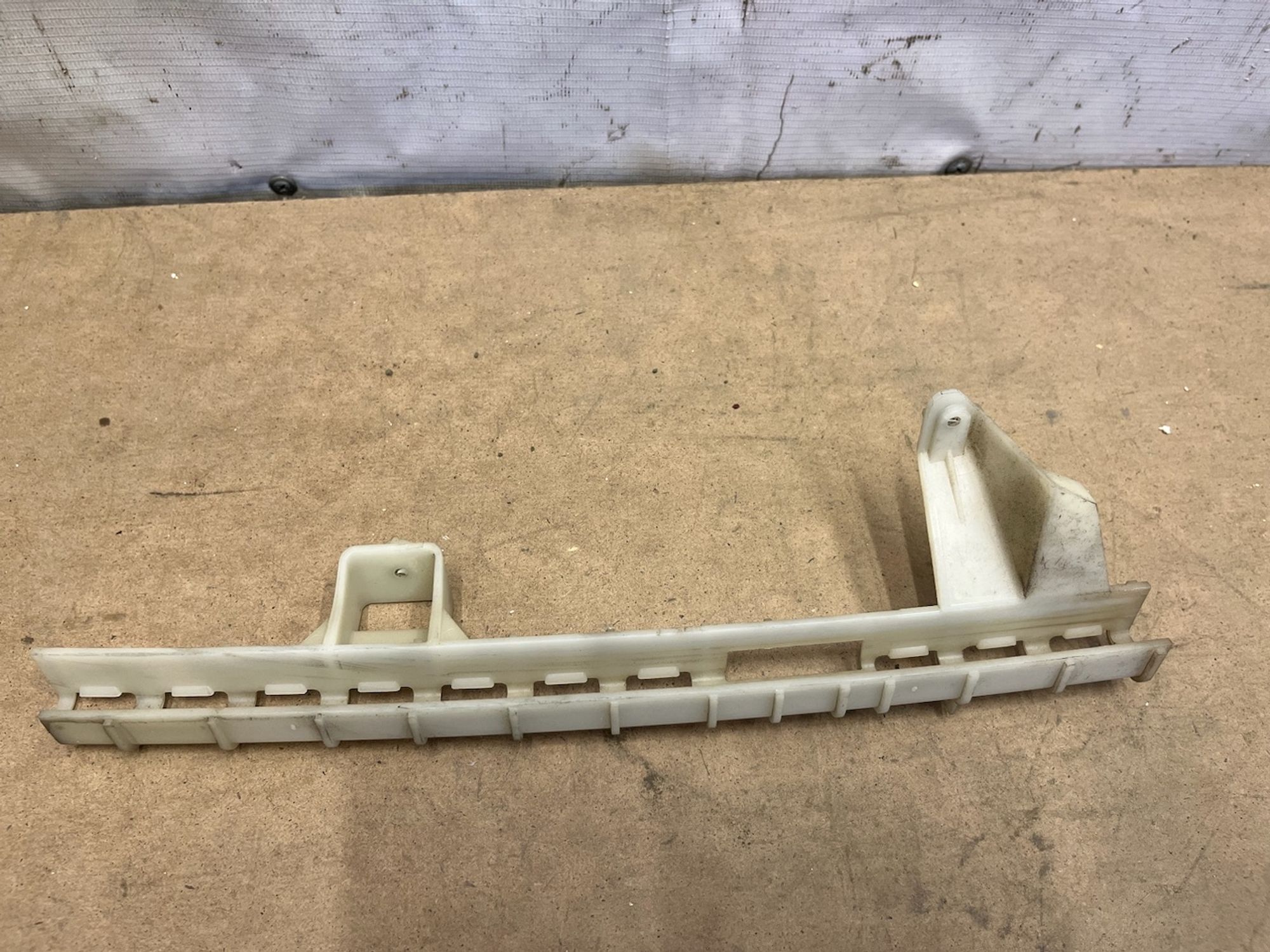 https://gcs.partsauto.market/rn-stockpro.appspot.com/thmbs/userImages/74b999aff9da8d5a09f9ff26dc196135/part/6d36f806-1052-4479-bed7-03facae7a7c7_1750315247297.jpg
