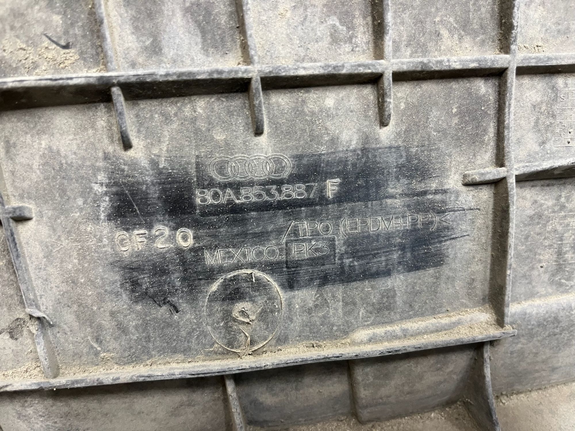 https://gcs.partsauto.market/rn-stockpro.appspot.com/thmbs/userImages/74b999aff9da8d5a09f9ff26dc196135/part/743497f5-a746-4a91-9fe1-1d4b22c6f5a9_1746006740172.jpg
