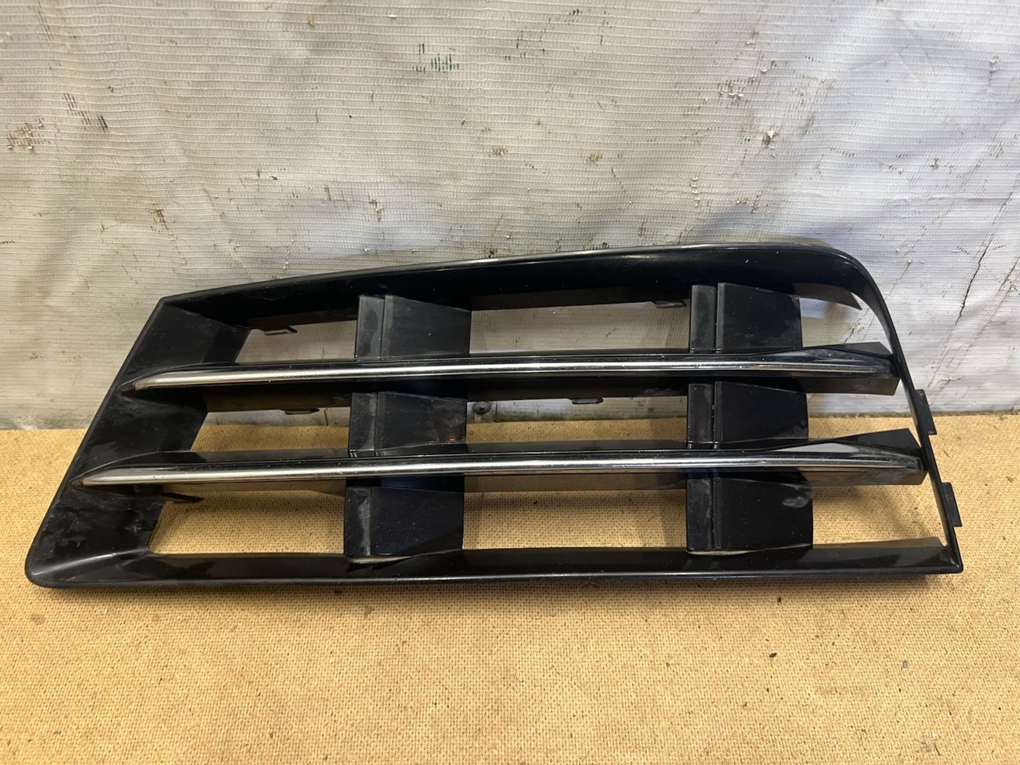 https://gcs.partsauto.market/rn-stockpro.appspot.com/thmbs/userImages/74b999aff9da8d5a09f9ff26dc196135/part/756d28e6-e080-4285-bb3d-03e2ff6e022c_1744910691164.jpg