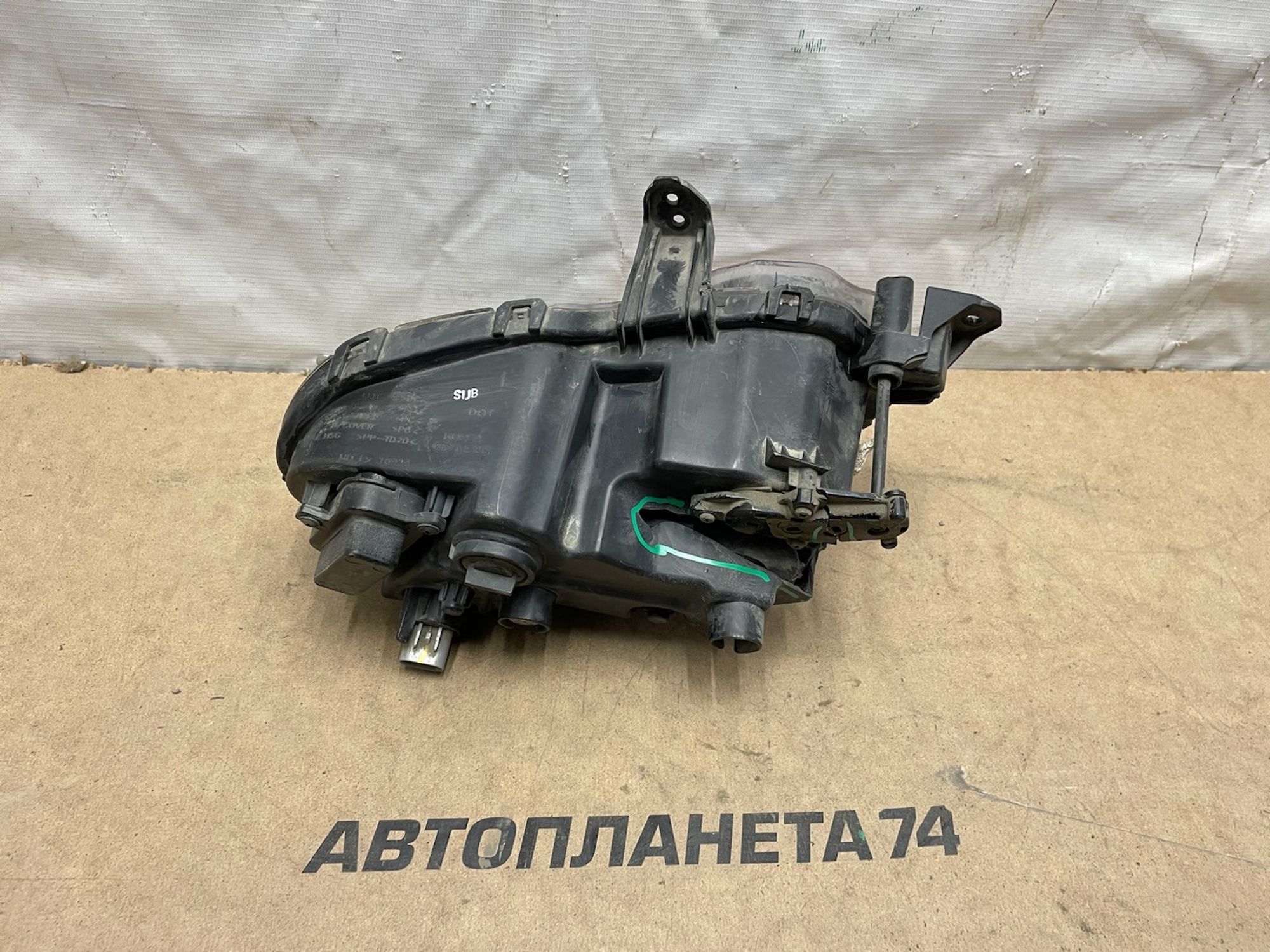 https://gcs.partsauto.market/rn-stockpro.appspot.com/thmbs/userImages/74b999aff9da8d5a09f9ff26dc196135/part/76ea3ce1-7c84-40f2-bb74-cbd292d7a2ad_1733649751057.jpg