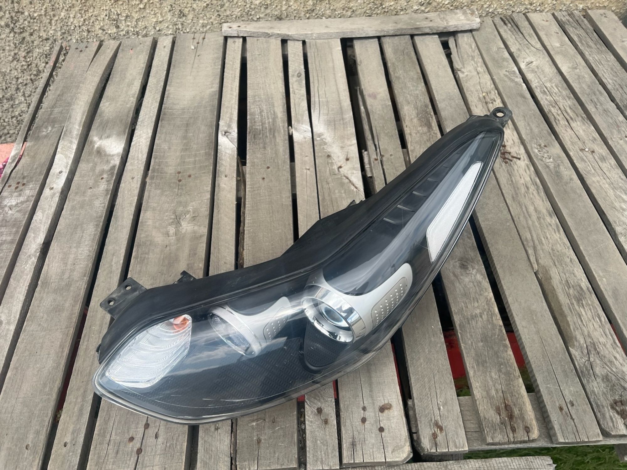 https://gcs.partsauto.market/rn-stockpro.appspot.com/thmbs/userImages/74b999aff9da8d5a09f9ff26dc196135/part/7752f7db-d471-4d1b-8231-c879fa2b5a21_1748280366443.jpg