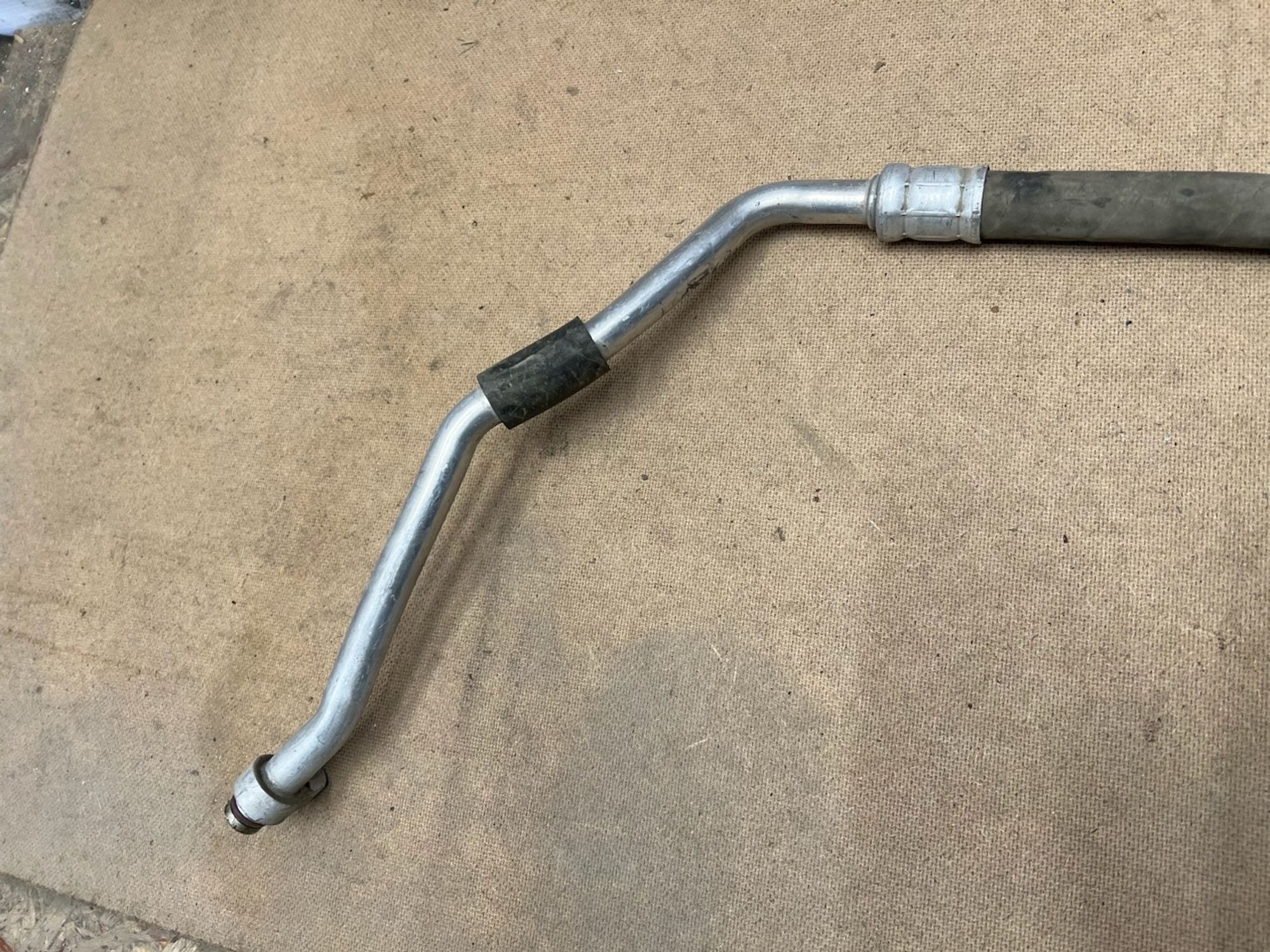 https://gcs.partsauto.market/rn-stockpro.appspot.com/thmbs/userImages/74b999aff9da8d5a09f9ff26dc196135/part/790afe40-d55d-4570-85b7-14381ddf34bf_1744895328096.jpg