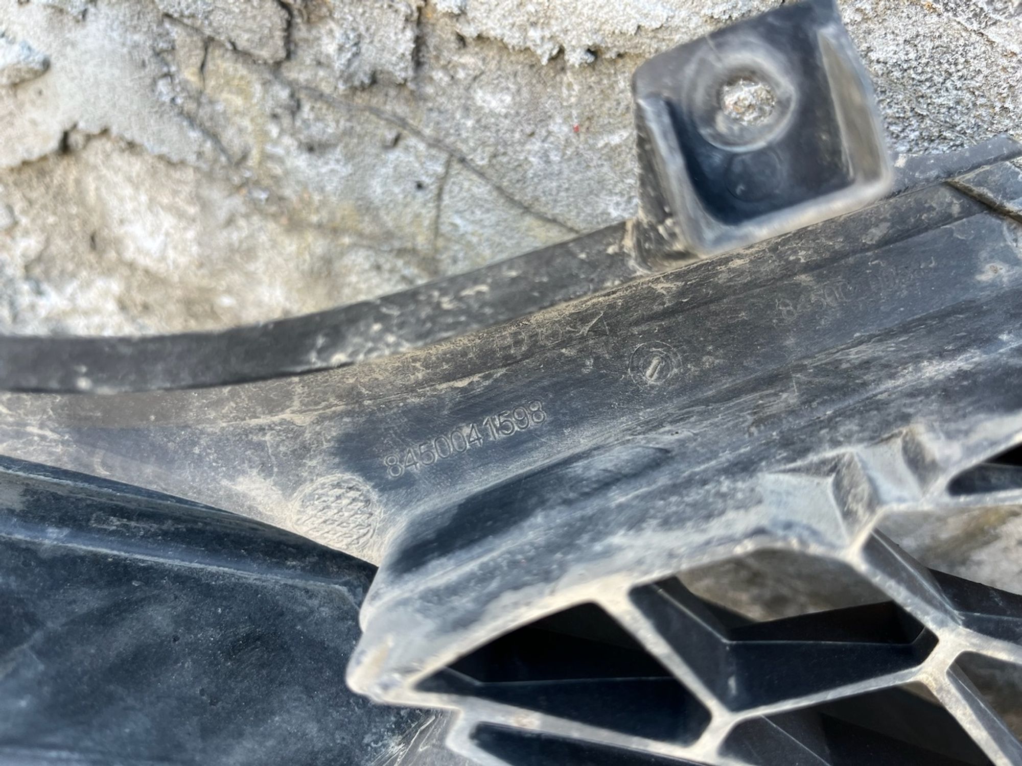 https://gcs.partsauto.market/rn-stockpro.appspot.com/thmbs/userImages/74b999aff9da8d5a09f9ff26dc196135/part/79cc62e4-275e-4408-ac7f-046d695eb3e9_1749040869221.jpg