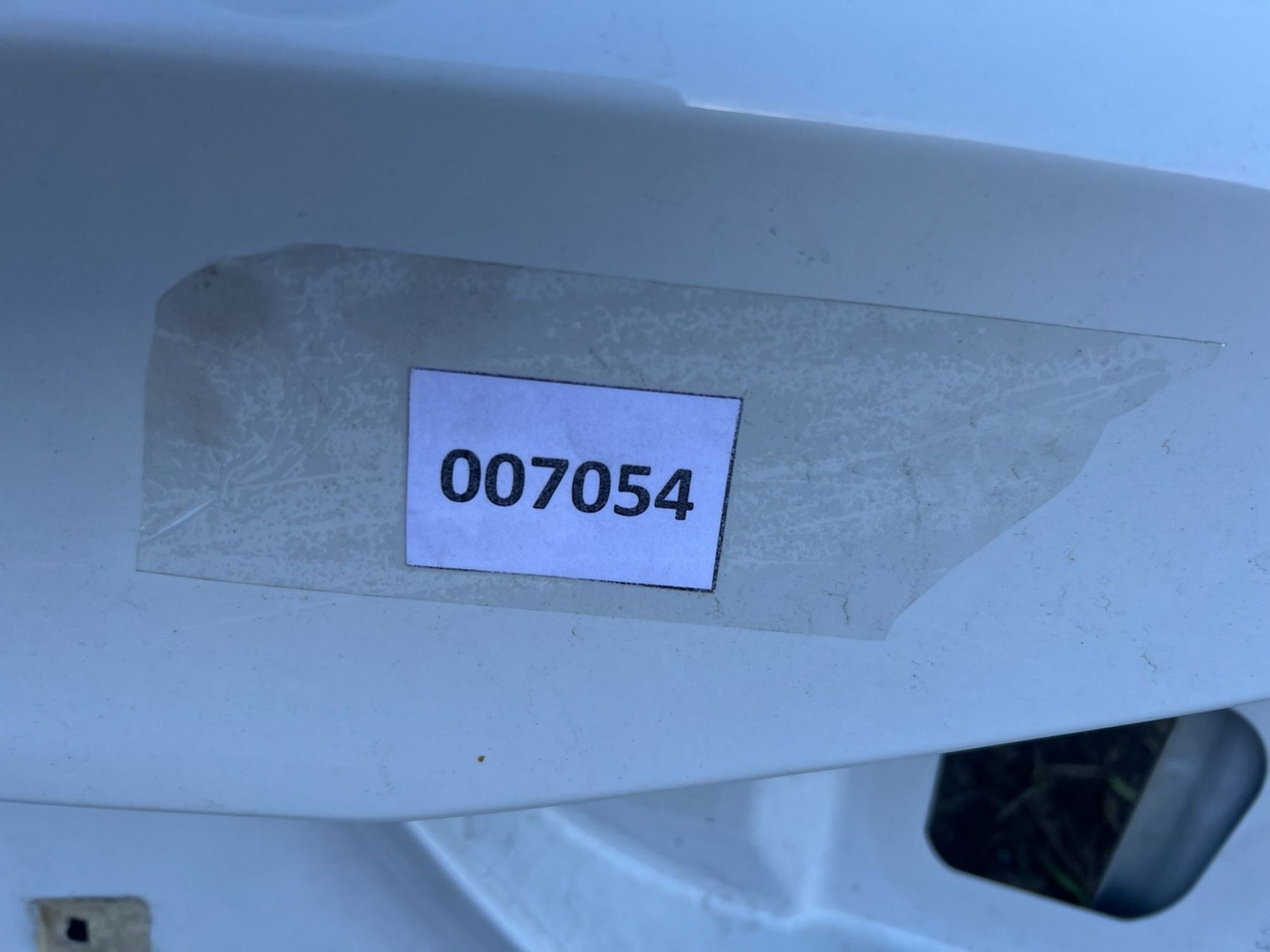 https://gcs.partsauto.market/rn-stockpro.appspot.com/thmbs/userImages/74b999aff9da8d5a09f9ff26dc196135/part/7b9abe03-4f6e-472e-b26b-0fcbb4319bd3_1746078792767.jpg