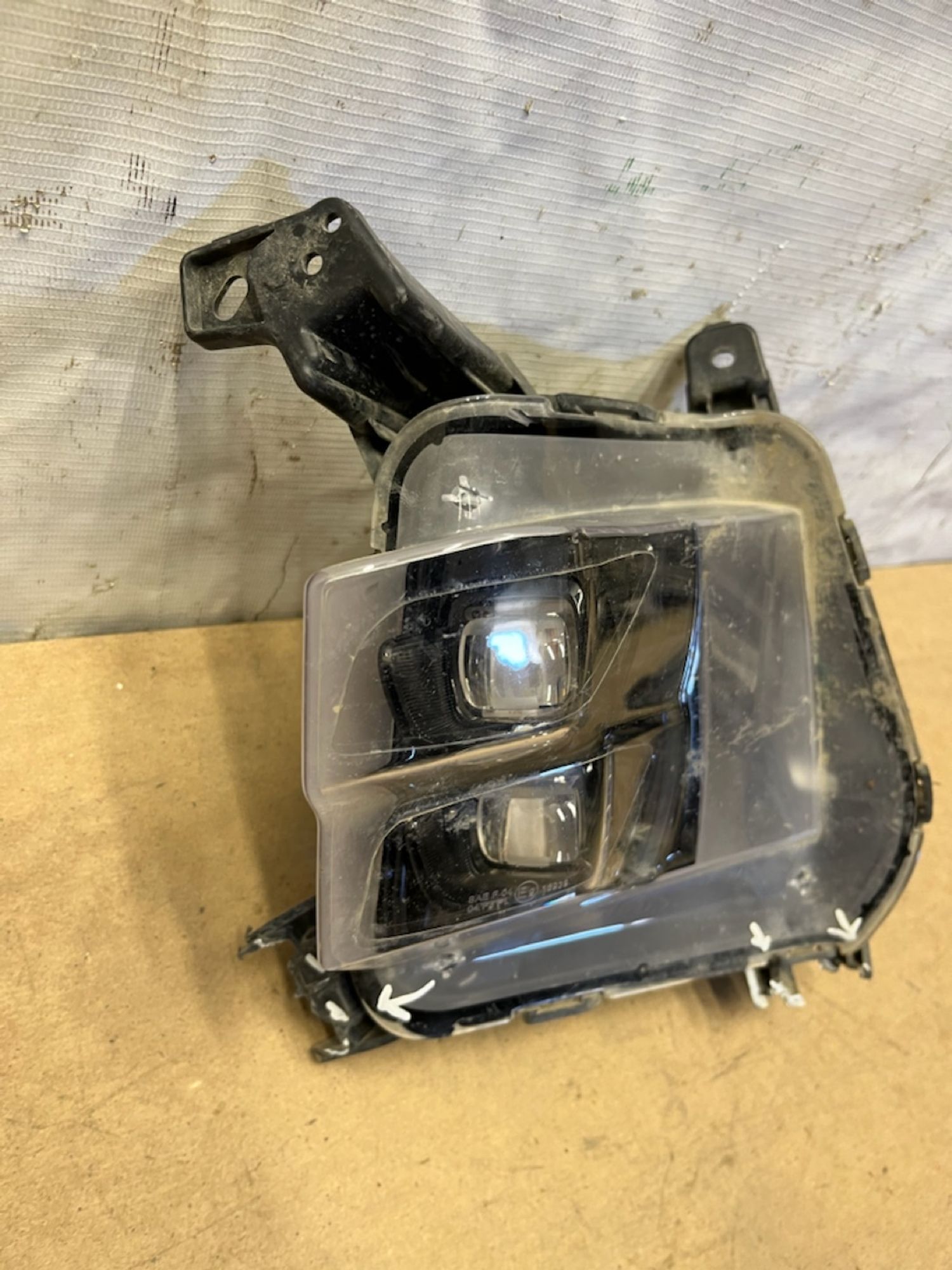 https://gcs.partsauto.market/rn-stockpro.appspot.com/thmbs/userImages/74b999aff9da8d5a09f9ff26dc196135/part/7e40d285-befe-49d9-a2d2-e78b981c1b8b_1747915817432.jpg
