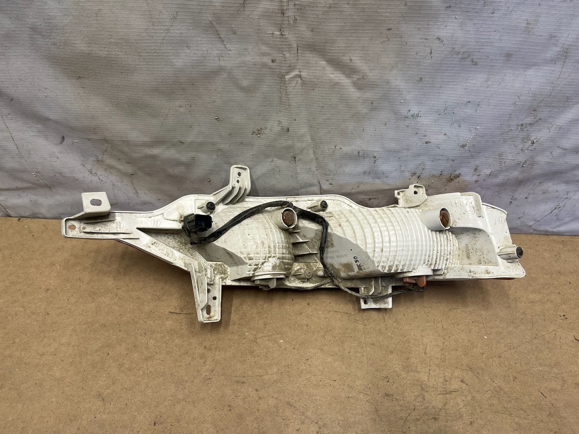 https://gcs.partsauto.market/rn-stockpro.appspot.com/thmbs/userImages/74b999aff9da8d5a09f9ff26dc196135/part/7e9865ef-8986-4f2b-9cee-0cd1beb9bf0c_1747917415264.jpg