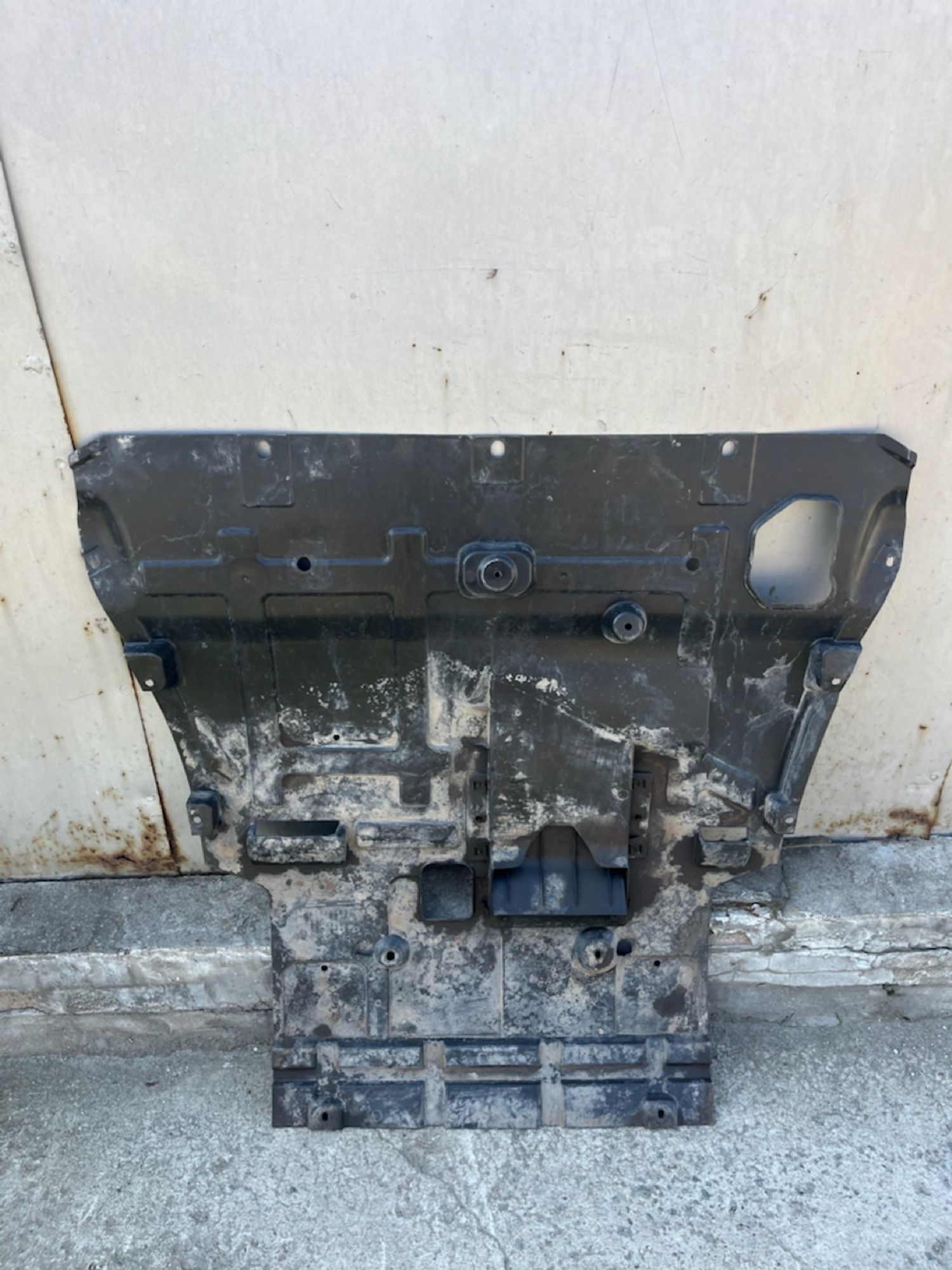 https://gcs.partsauto.market/rn-stockpro.appspot.com/thmbs/userImages/74b999aff9da8d5a09f9ff26dc196135/part/7f84ff49-543c-4118-8fe5-279310de213c_1747395871337.jpg