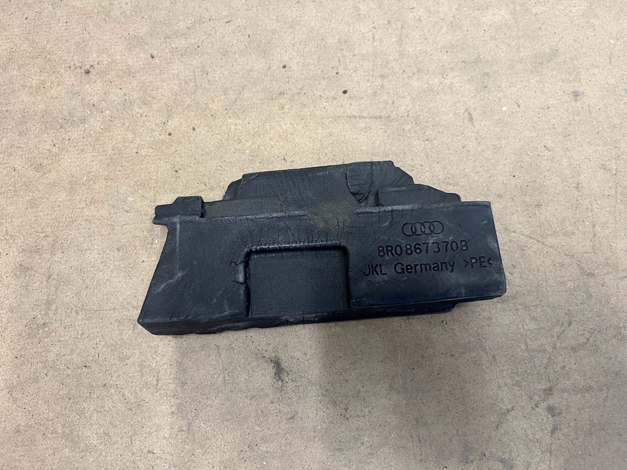 https://gcs.partsauto.market/rn-stockpro.appspot.com/thmbs/userImages/74b999aff9da8d5a09f9ff26dc196135/part/801243b7-44a4-4bf9-b5db-726f26f83515_1750314998154.jpg