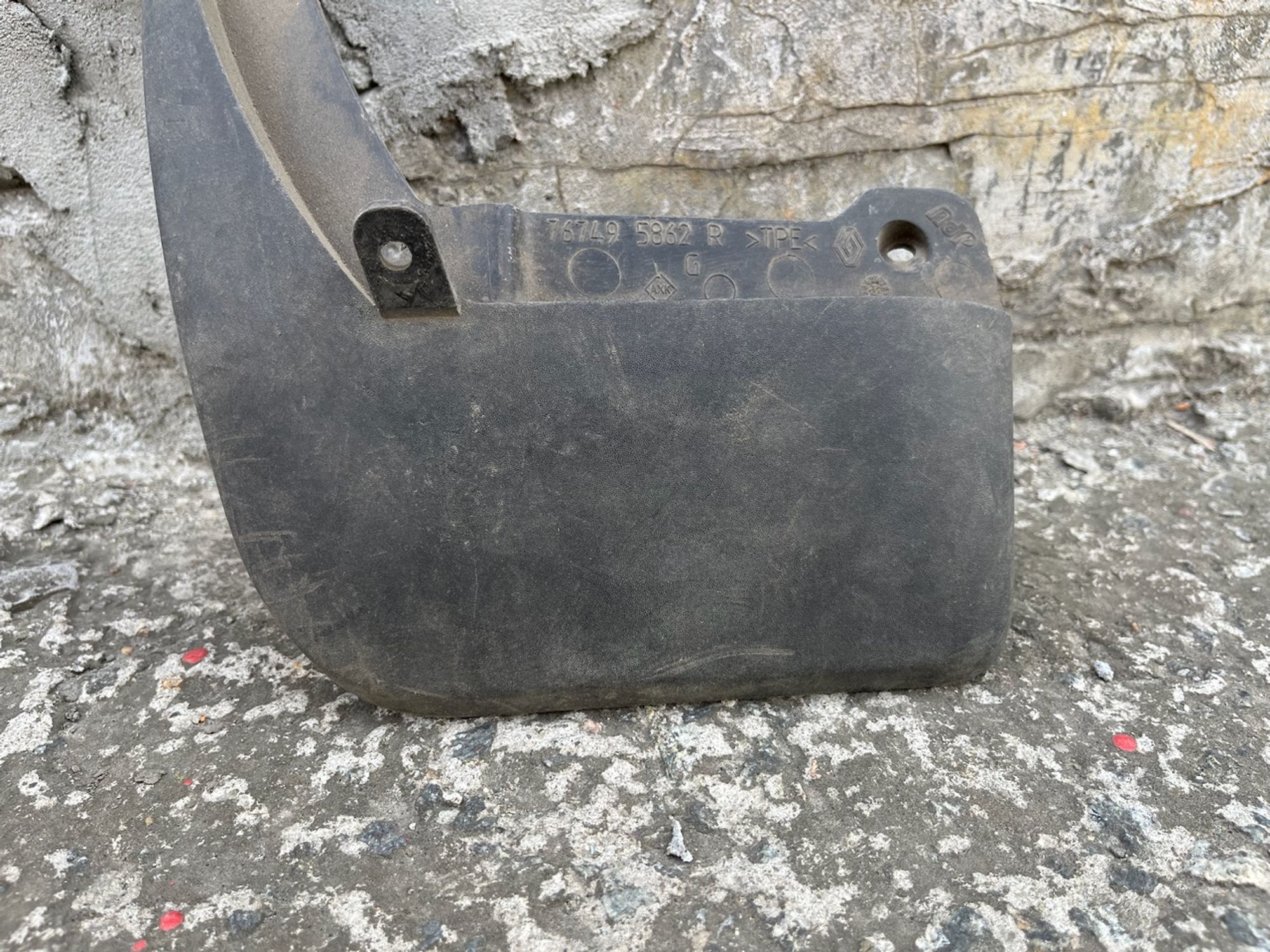 https://gcs.partsauto.market/rn-stockpro.appspot.com/thmbs/userImages/74b999aff9da8d5a09f9ff26dc196135/part/81e19587-73ff-4c6e-aea2-e11e30b50b0f_1748087078930.jpg